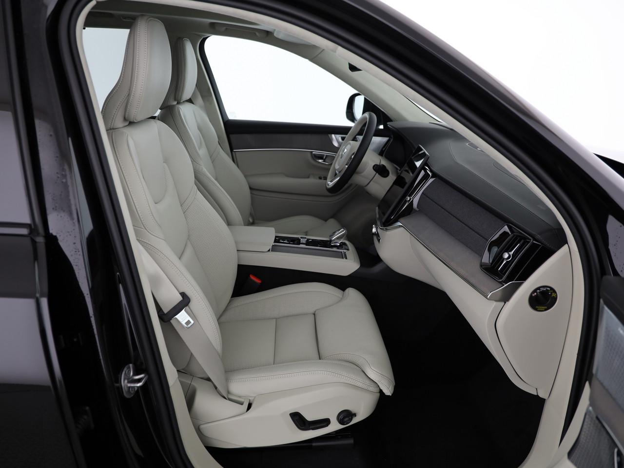 VOLVO XC90 2.0 T8 TE Ultra Dark eAWD-image-9