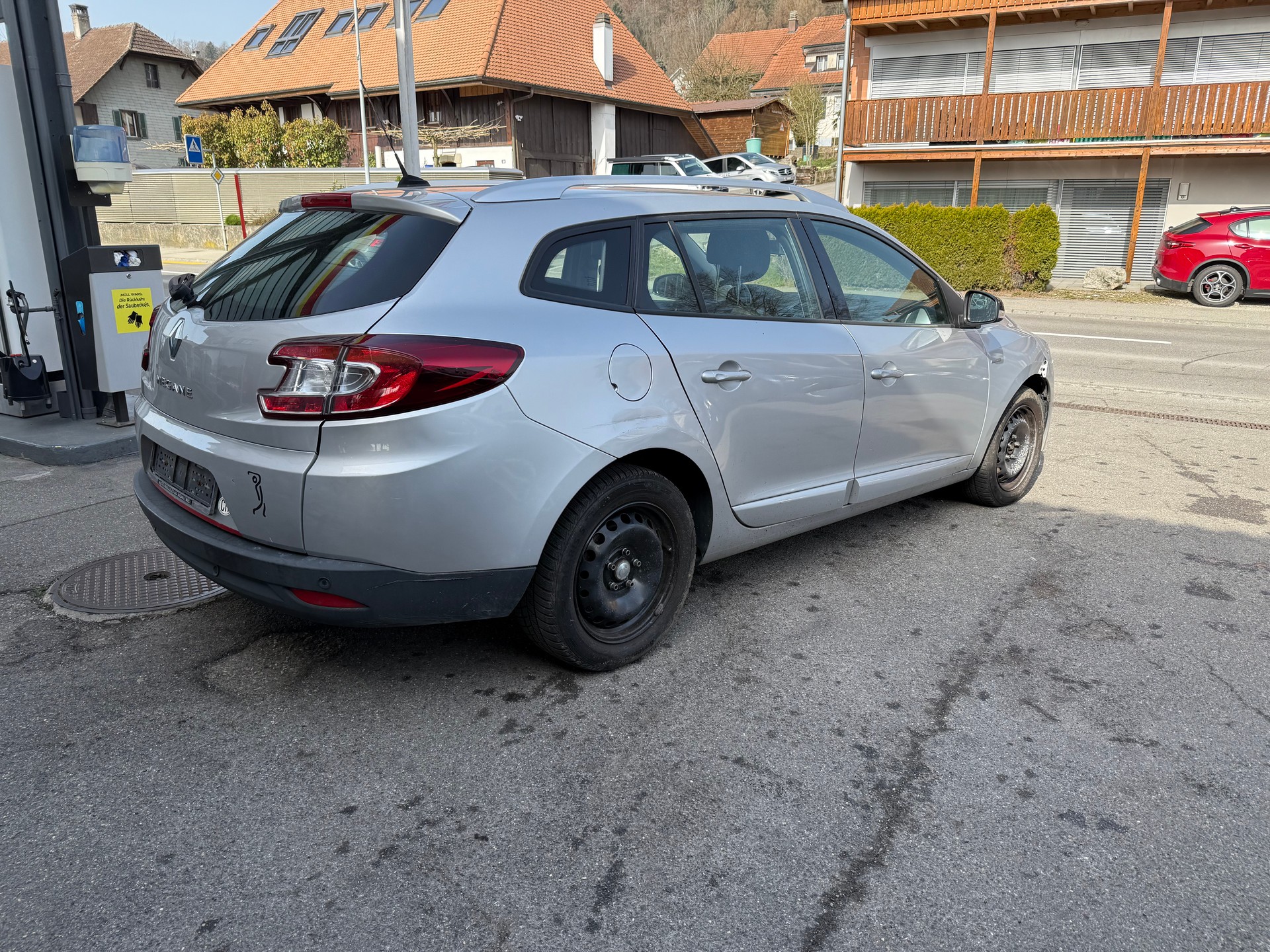 RENAULT Mégane Grandtour 2.0 16V Bose CVT-image-2