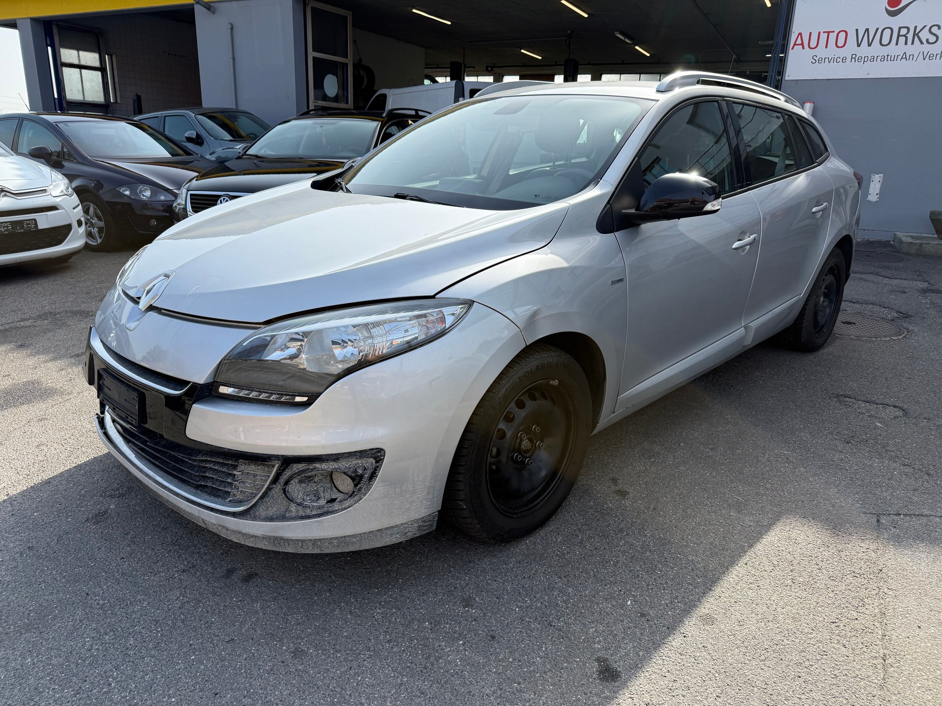 RENAULT Mégane Grandtour 2.0 16V Bose CVT-image-7