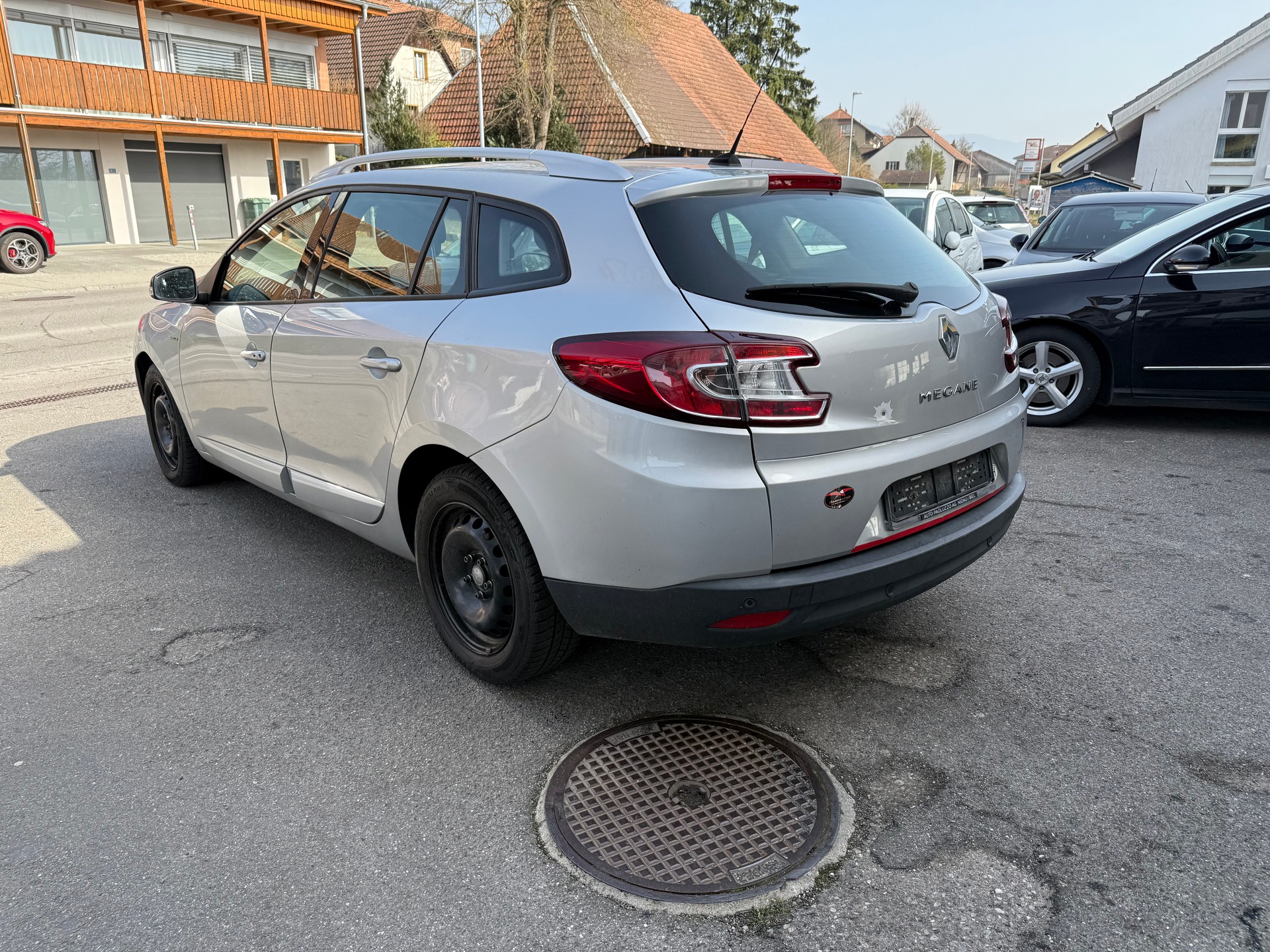 RENAULT Mégane Grandtour 2.0 16V Bose CVT-image-5