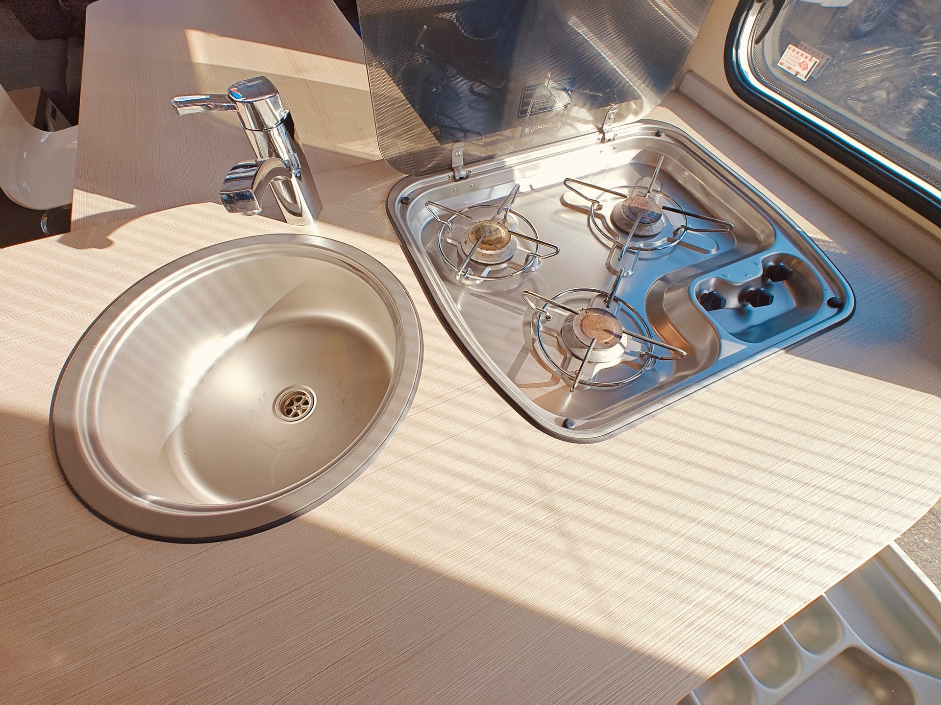 KNAUS W04 Lifestyle 550 KWE -- Etagenbetten-- Klima -- Mover -- Markise -- Vorzelt -- Autark & Solar-image-26