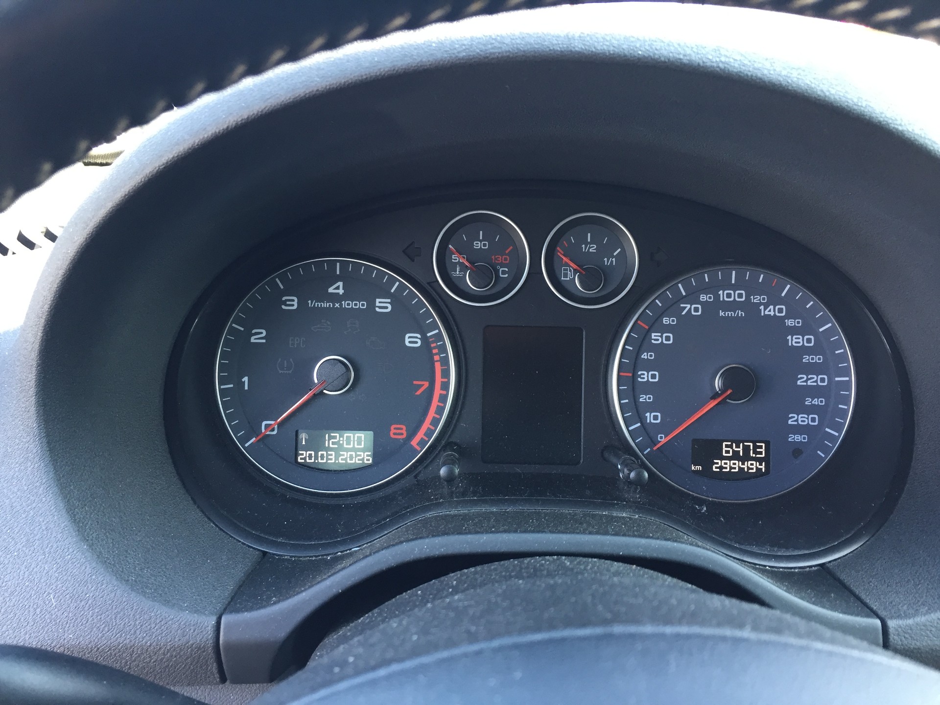 AUDI A3 Sportback 2.0 TFSI Ambition quattro S-tronic-image-12