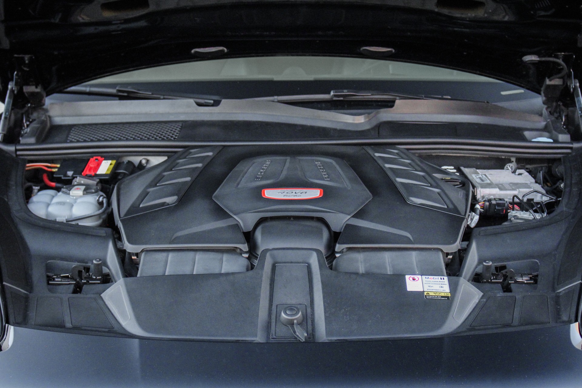 PORSCHE Cayenne III Turbo Coupé-image-26