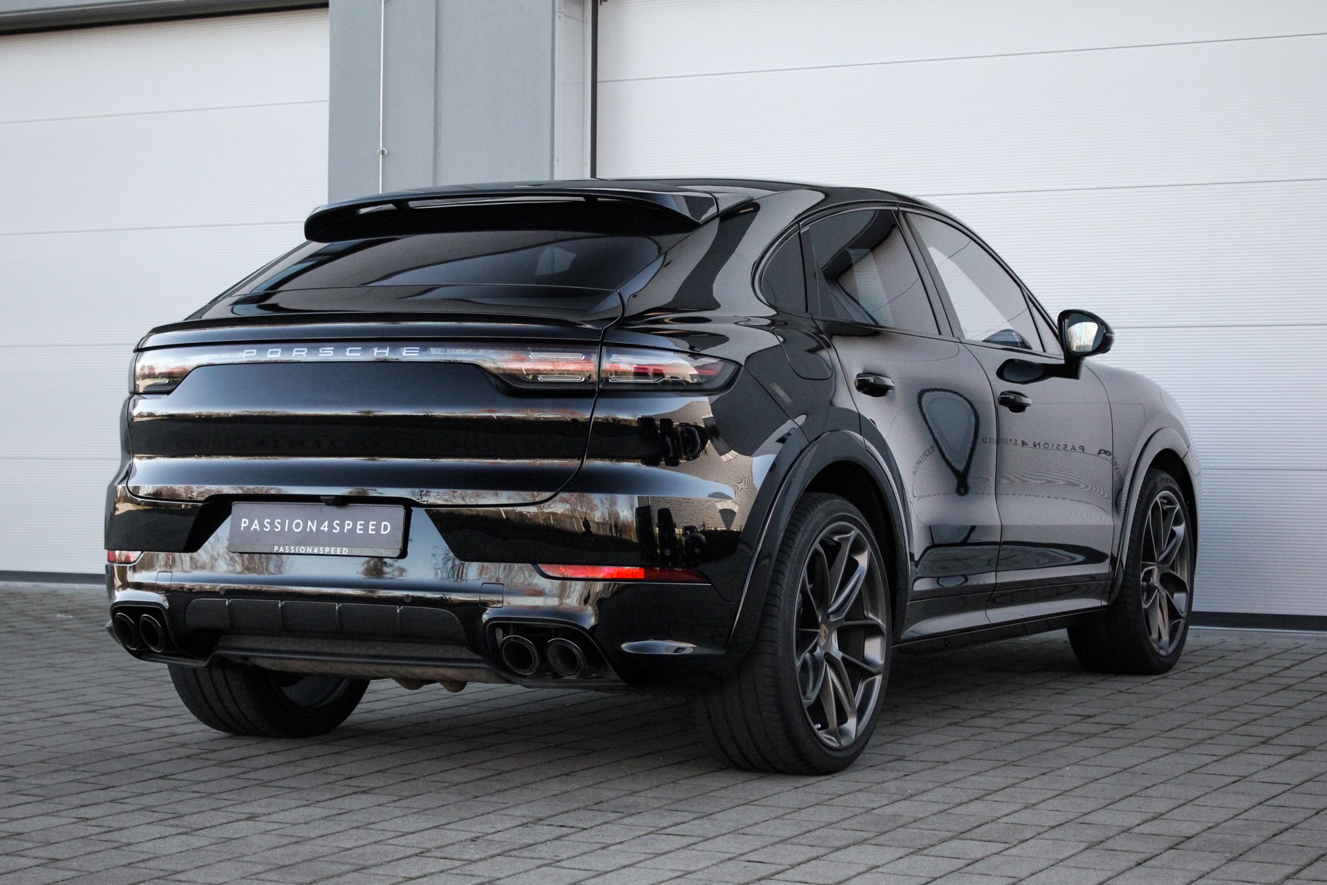 PORSCHE Cayenne III Turbo Coupé-image-4