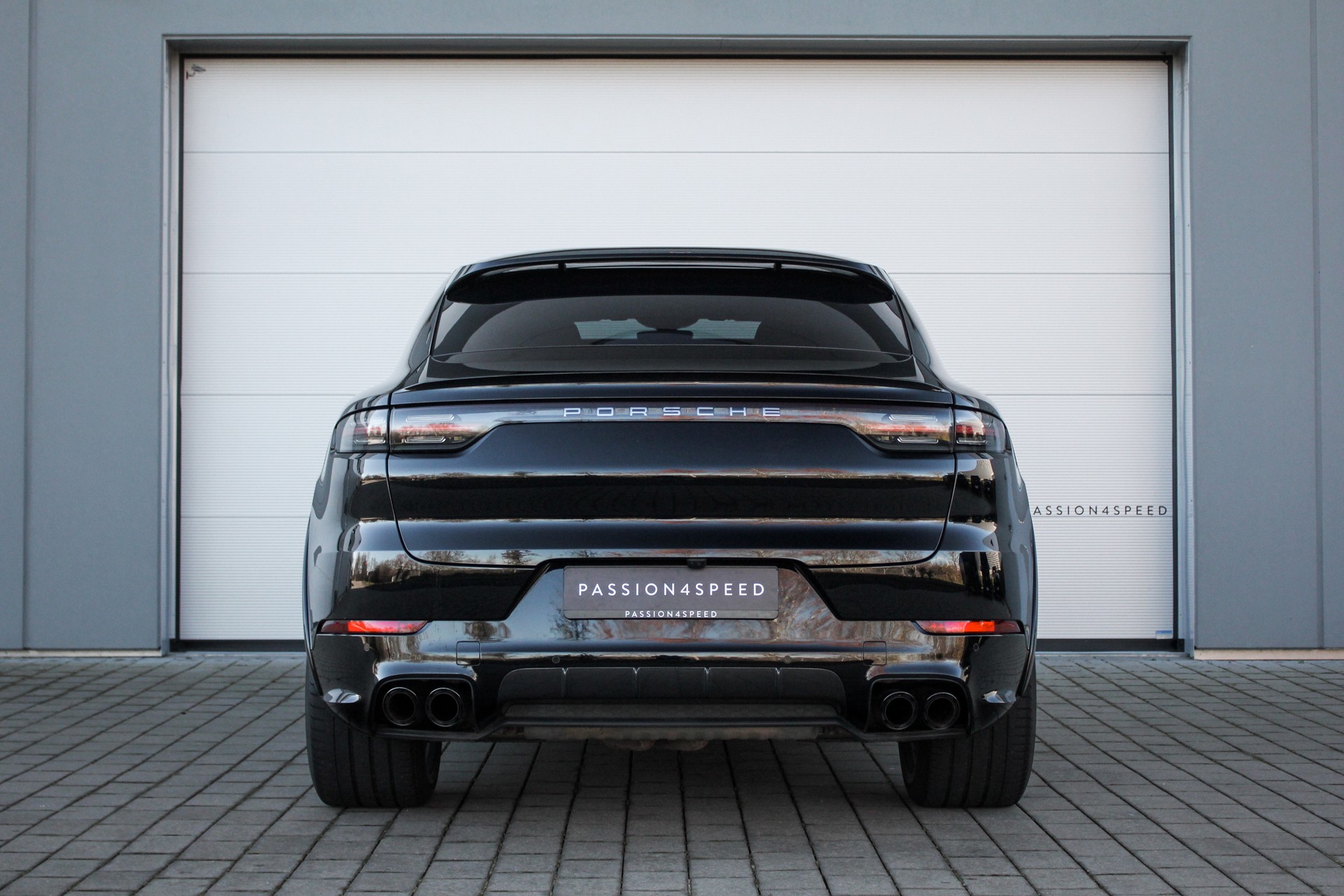 PORSCHE Cayenne III Turbo Coupé-image-3