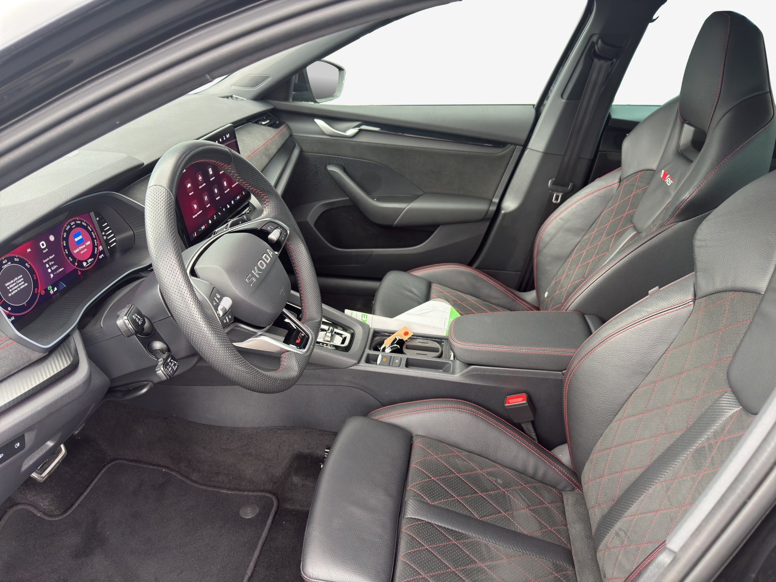 SKODA Octavia Combi 2.0 TSI DSG RS-image-7