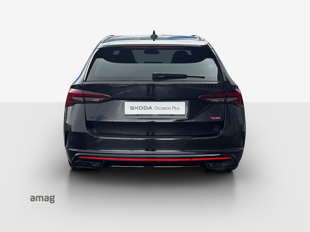 SKODA Octavia Combi 2.0 TSI DSG RS-image-3