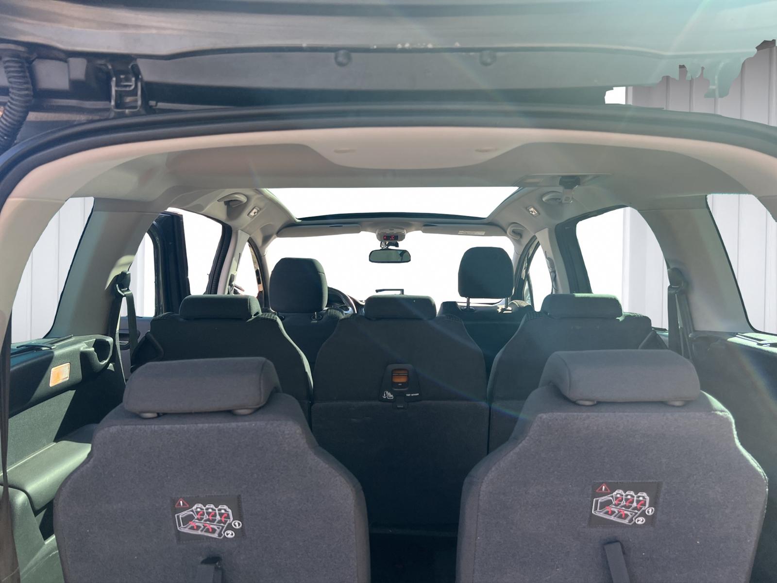 PEUGEOT 5008 2.0 HDI Business-image-6