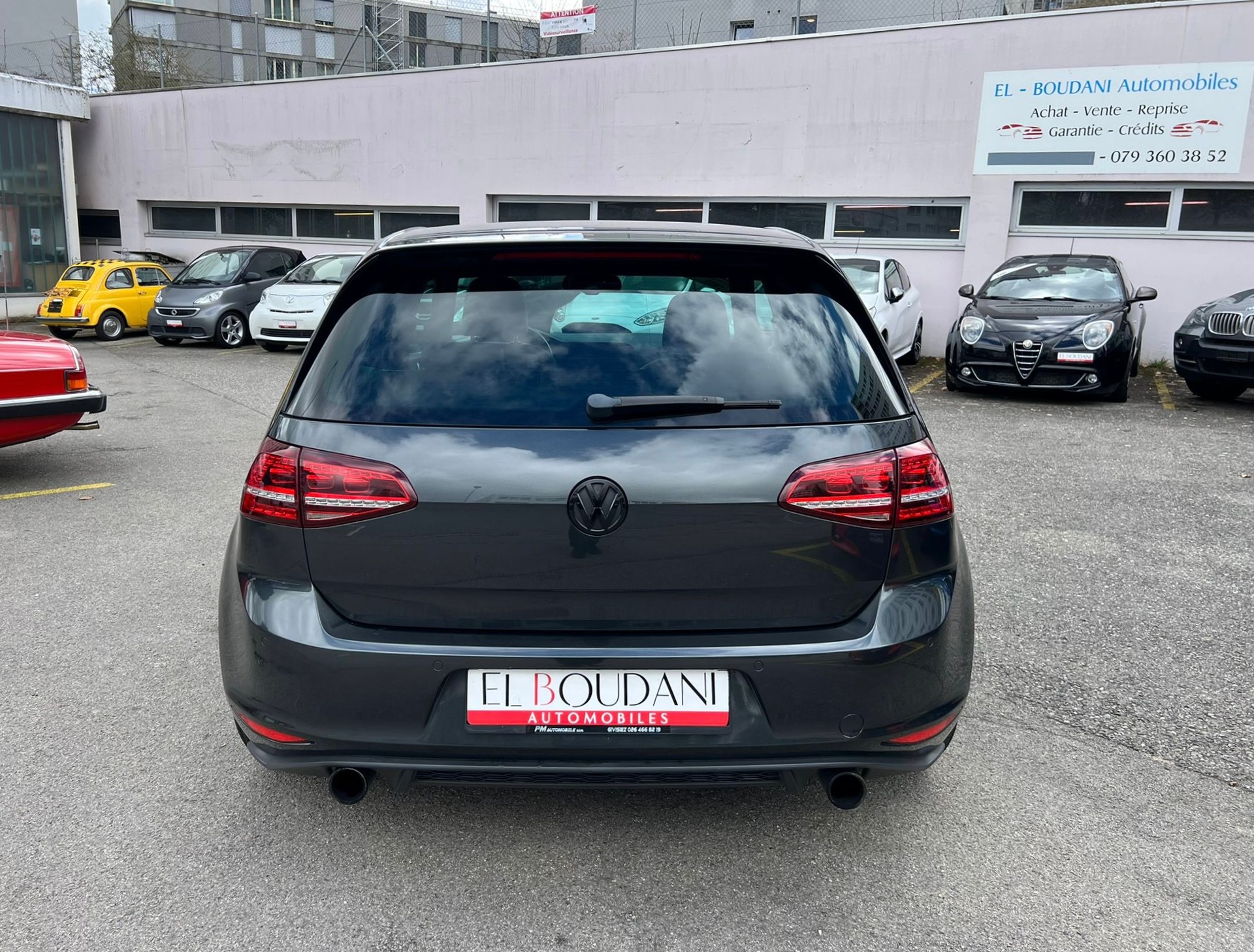 VW Golf 2.0 TSI GTI-image-4