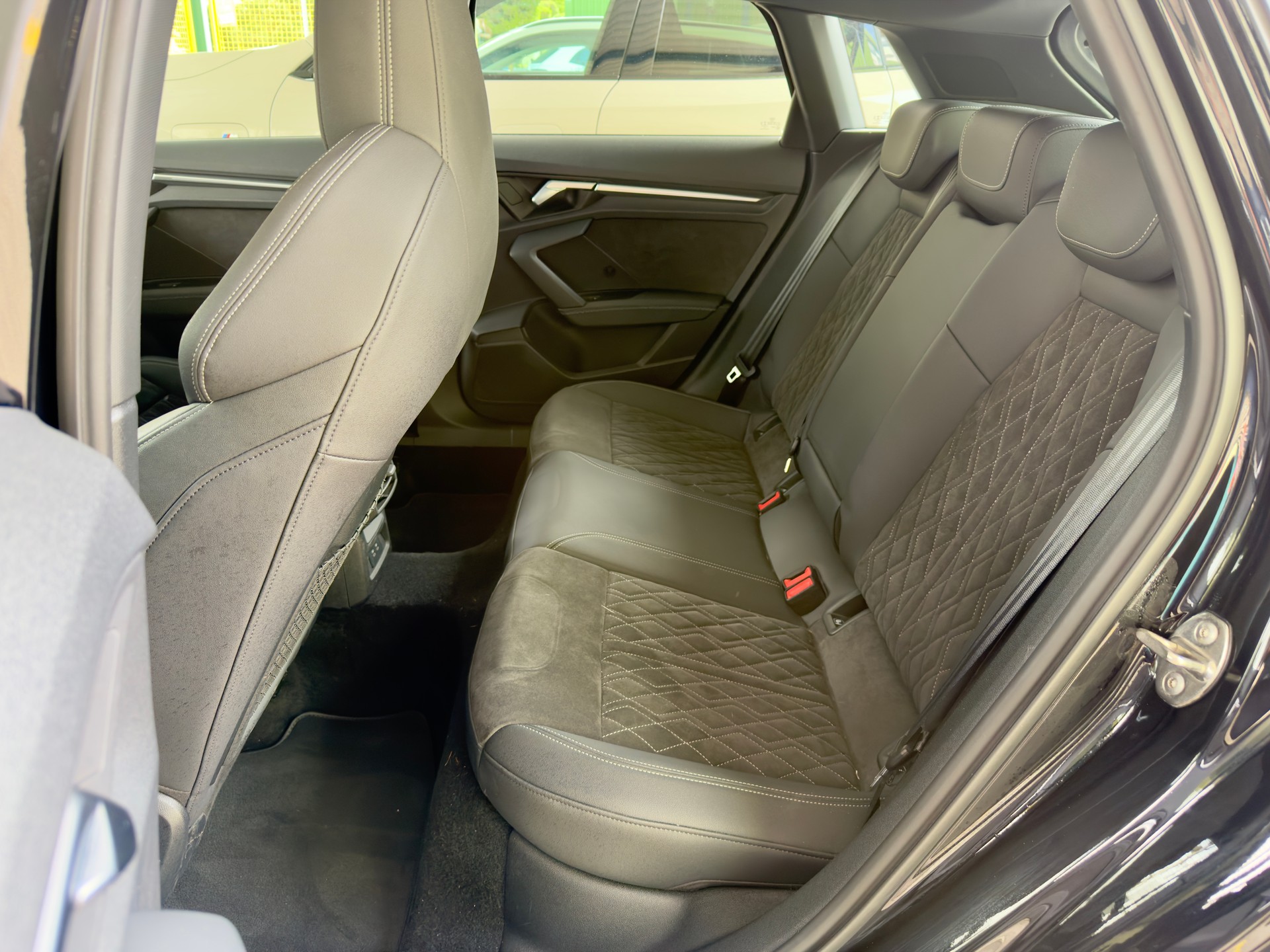 AUDI A3 Sportback 35 TFSI Attraction S-tronic-image-13