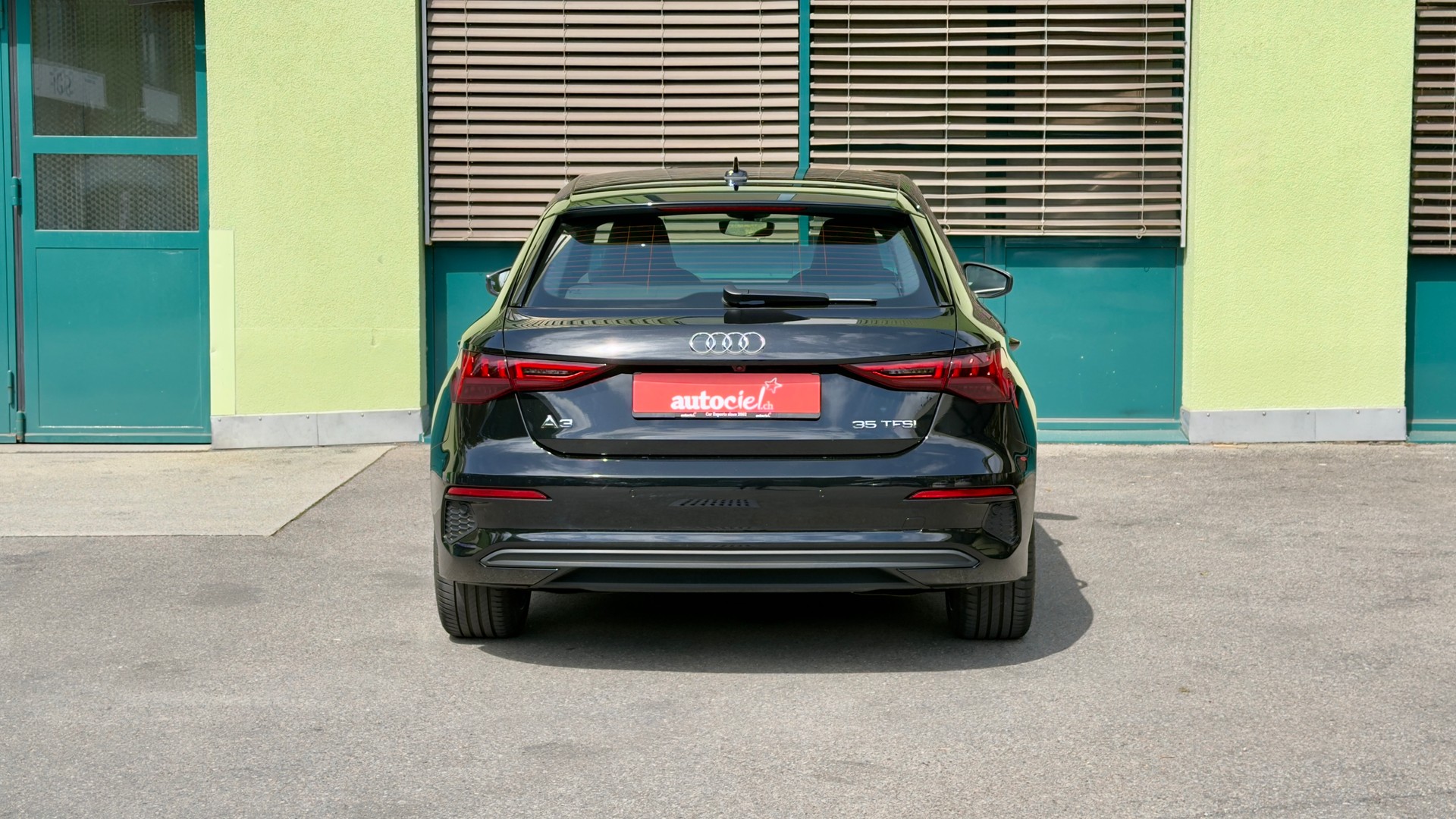 AUDI A3 Sportback 35 TFSI Attraction S-tronic-image-3