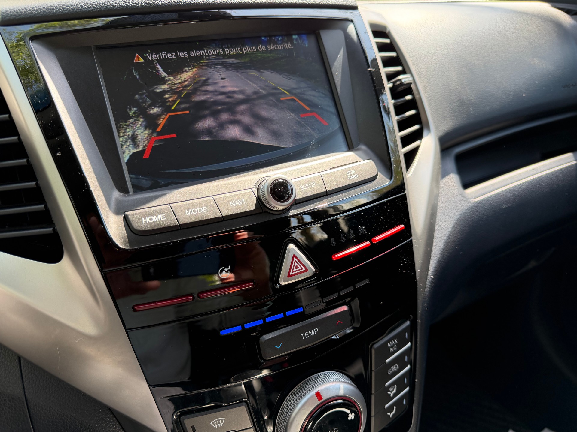 KGM-SsangYong Tivoli 1.6 eXDi Quartz 4WD-image-11