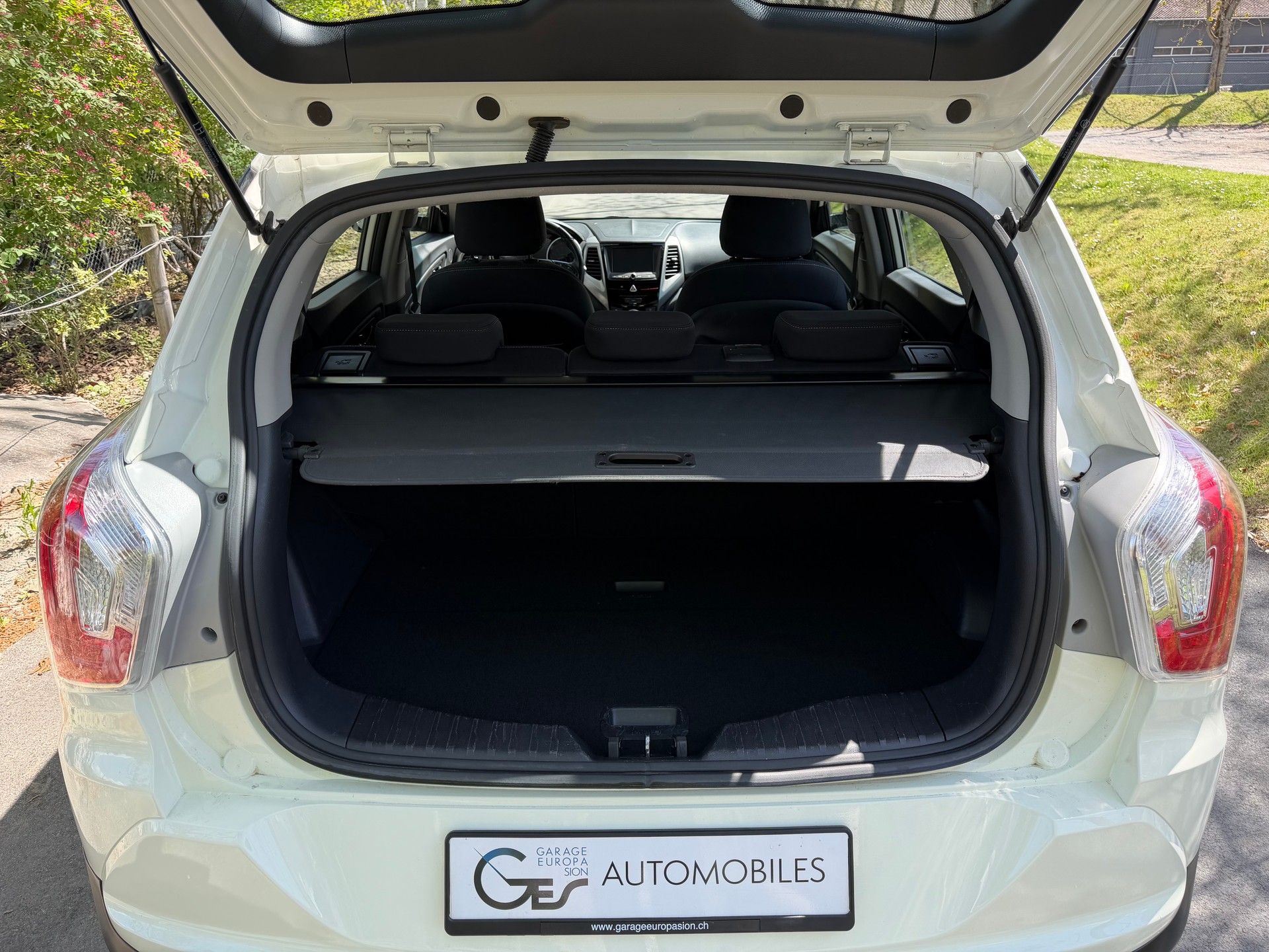 KGM-SsangYong Tivoli 1.6 eXDi Quartz 4WD-image-13