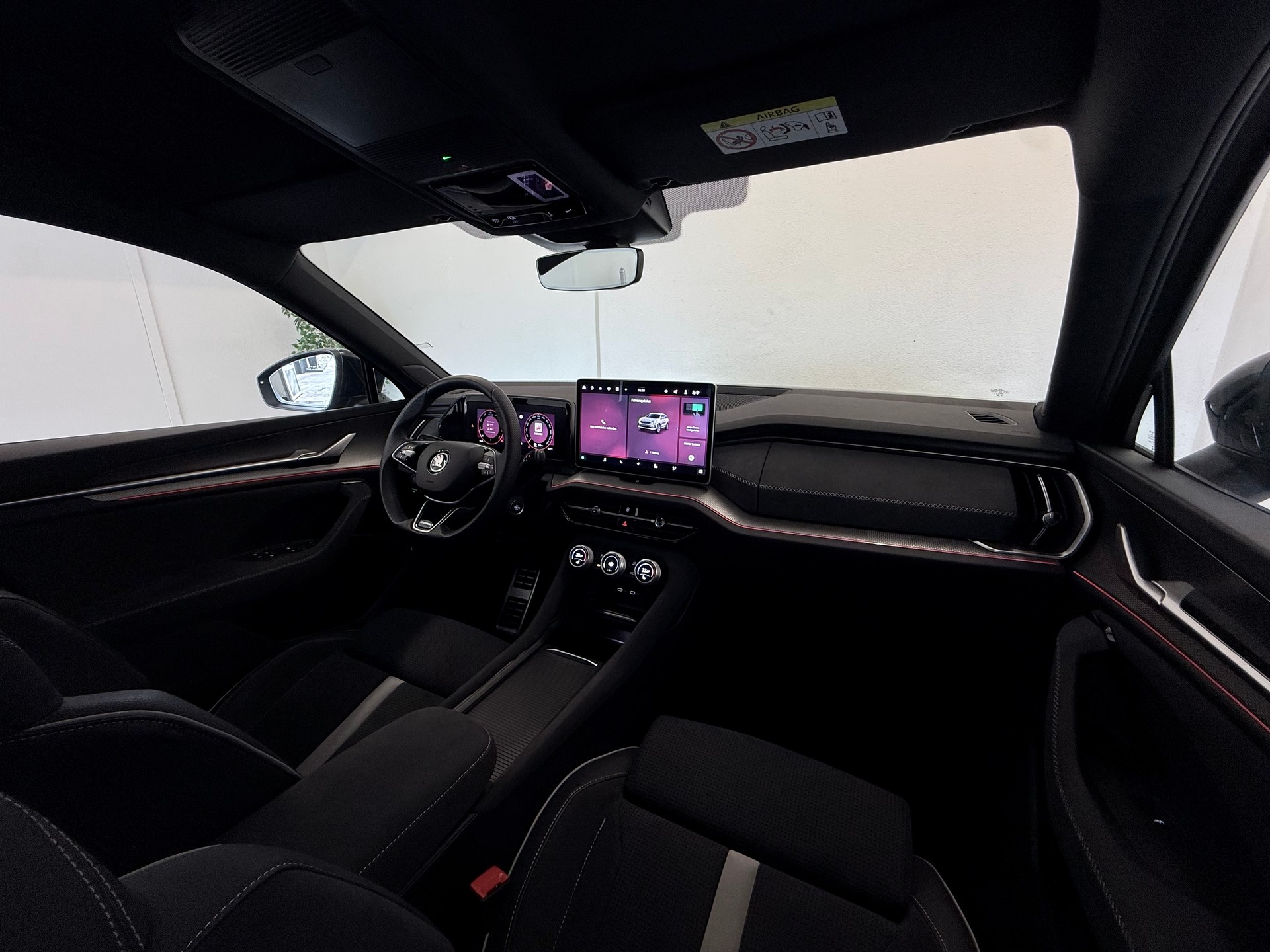 SKODA Kodiaq 2.0 TDI Sportline 4x4 DSG-image-16