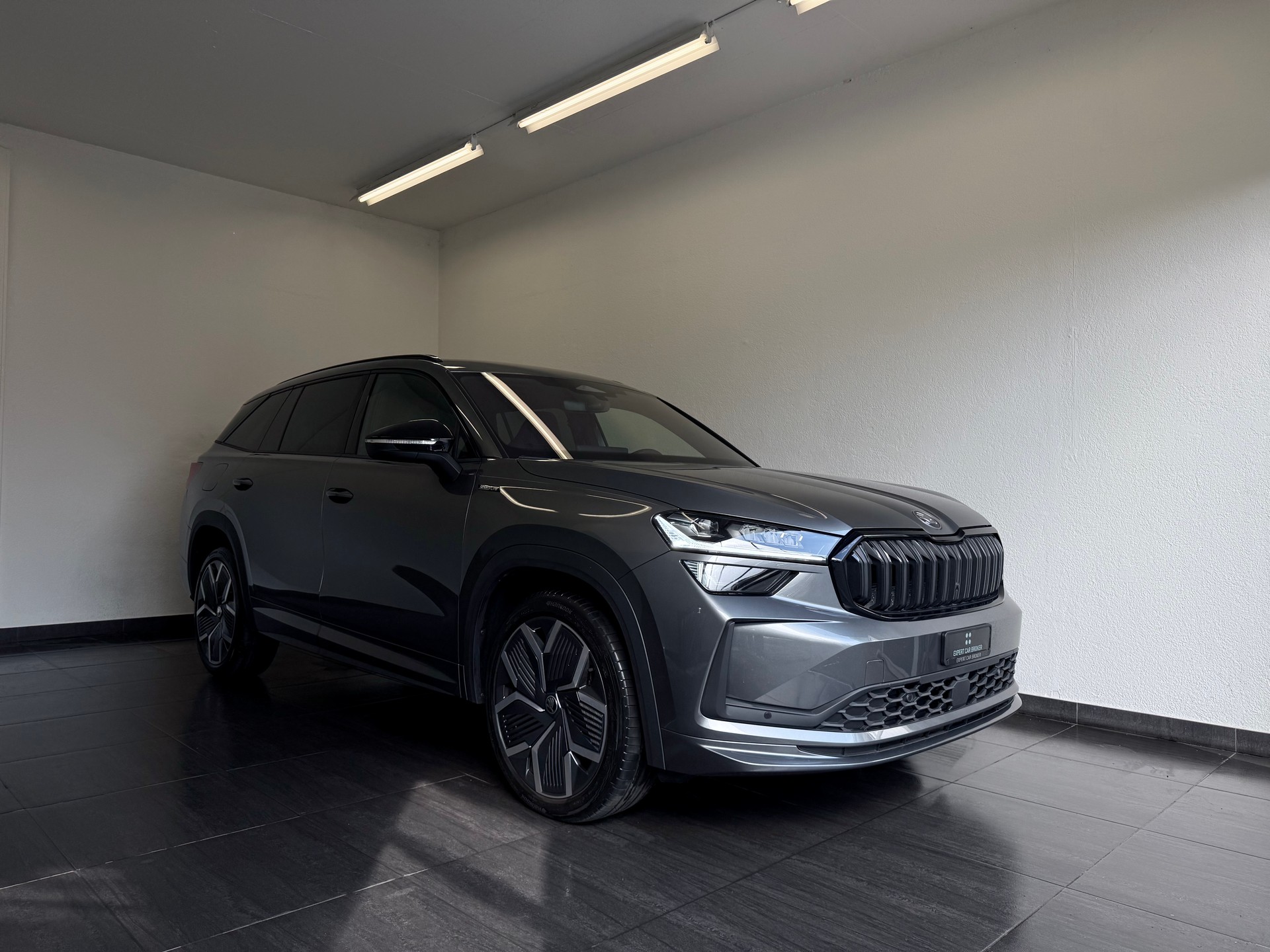 SKODA Kodiaq 2.0 TDI Sportline 4x4 DSG-showroom-element-1