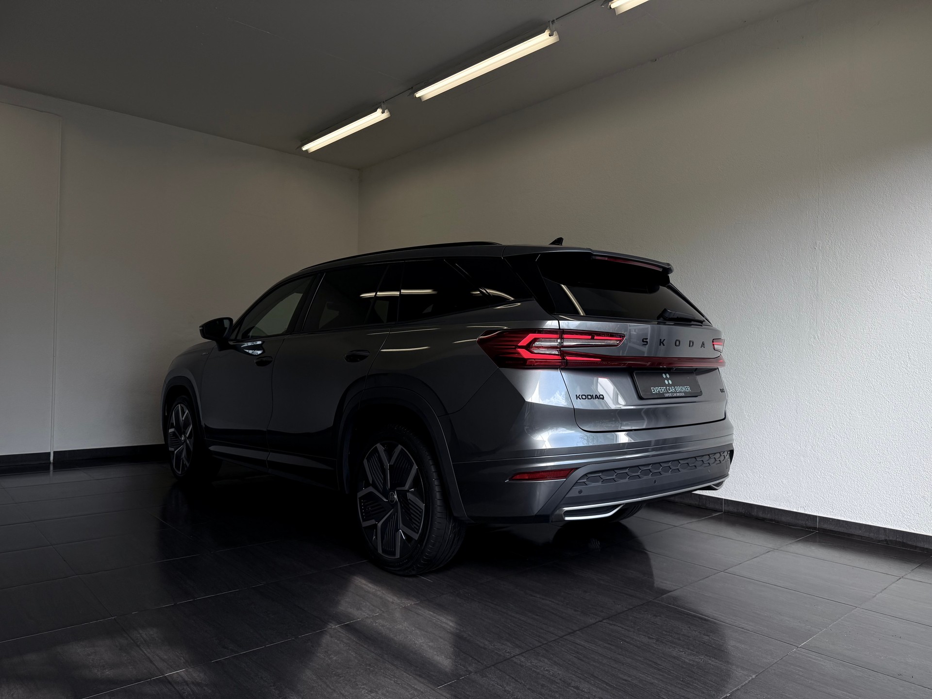 SKODA Kodiaq 2.0 TDI Sportline 4x4 DSG-image-7