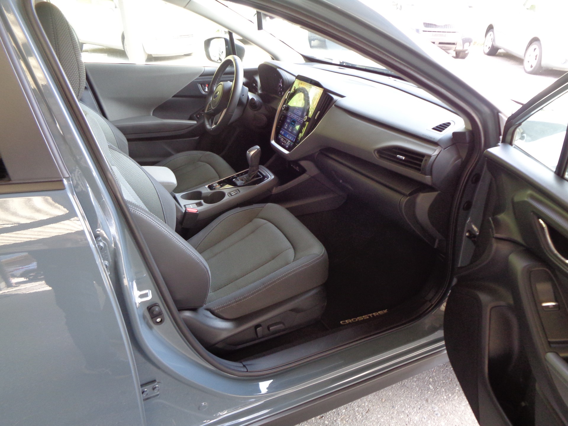 SUBARU Crosstrek 2.0 e-Boxer Swiss Plus AWD Lineartronic-image-8