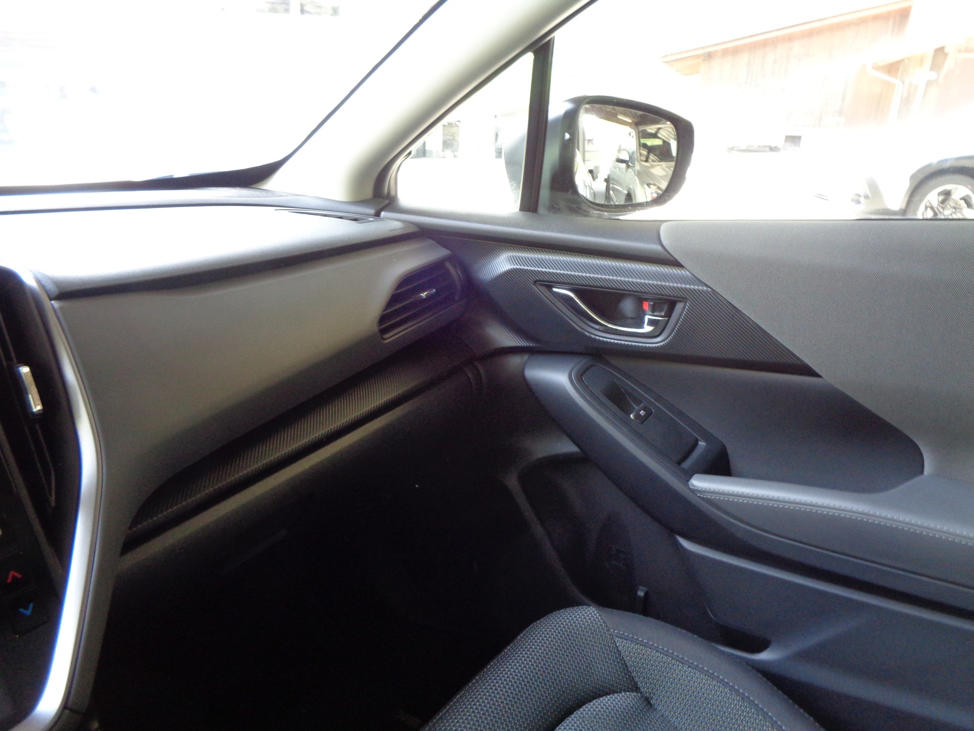 SUBARU Crosstrek 2.0 e-Boxer Swiss Plus AWD Lineartronic-image-13
