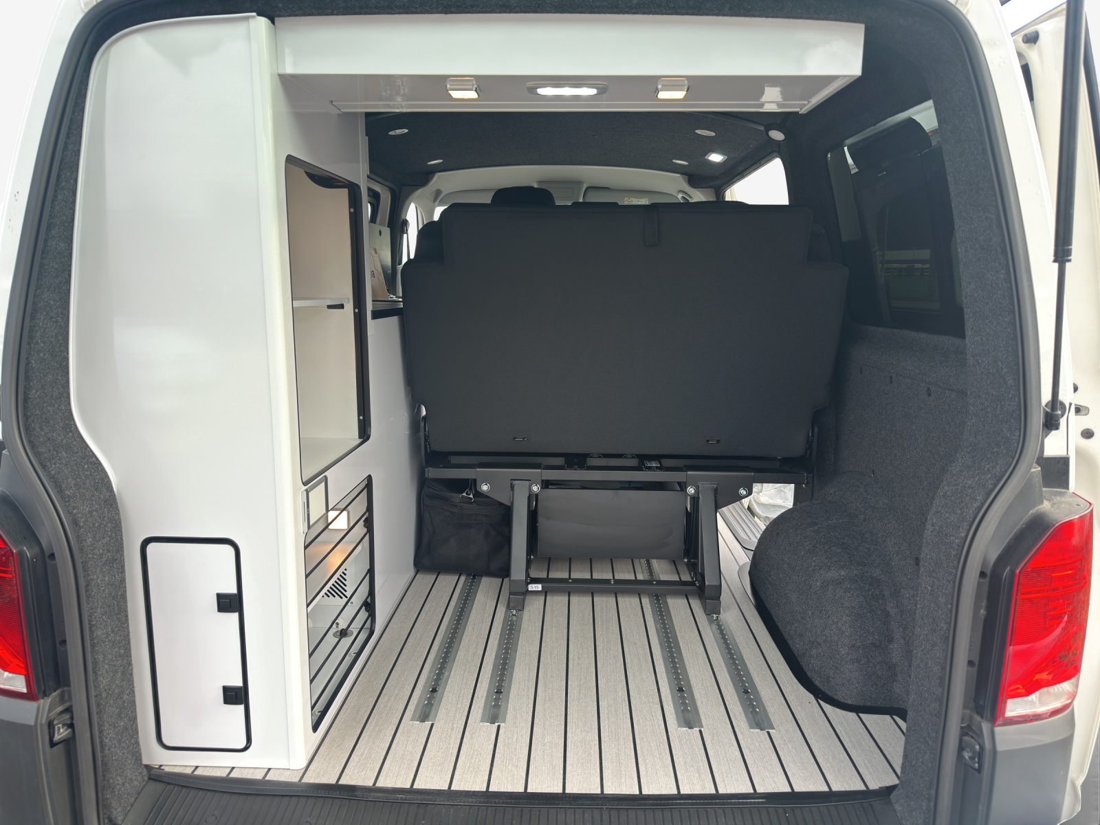 VW T6.1 2.0 TDI Envia Pure-image-12