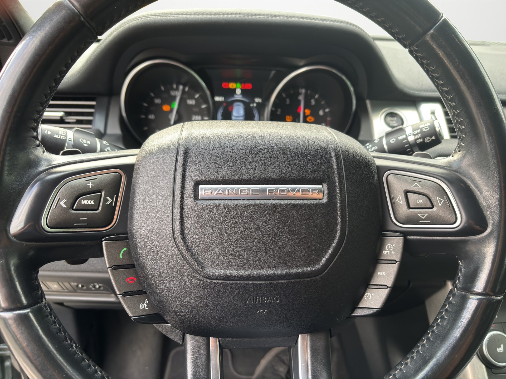 LAND ROVER Range Rover Evoque 2.0 Si4 Pure AT9-image-9