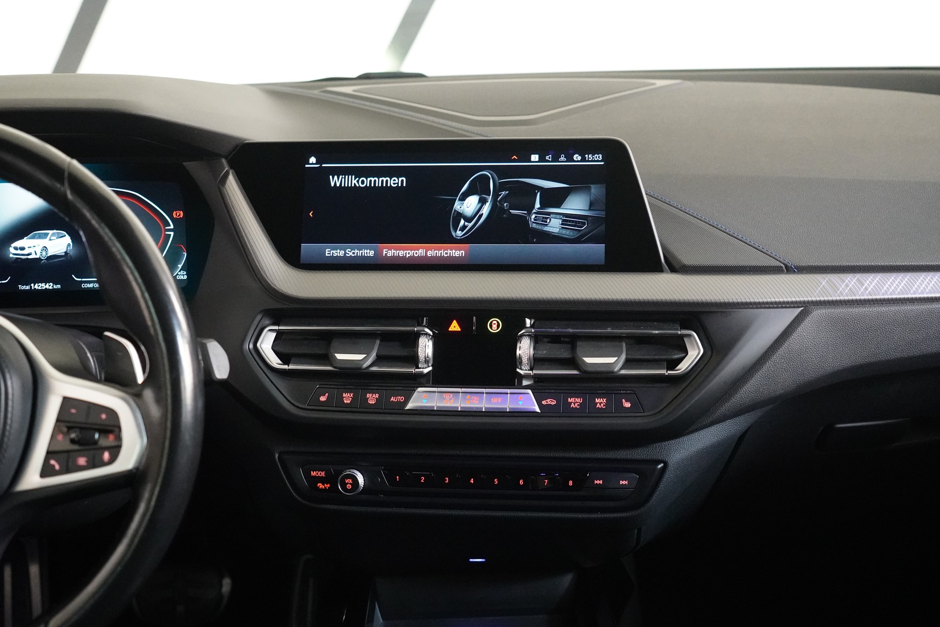 BMW 120d xDrive Steptronic M Sport-image-18