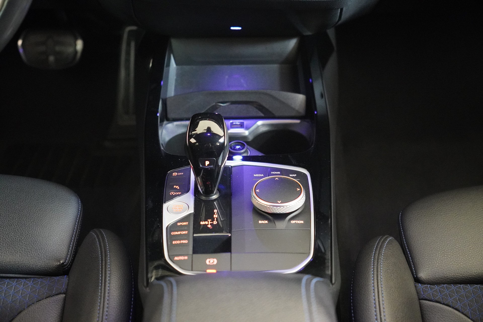 BMW 120d xDrive Steptronic M Sport-image-19