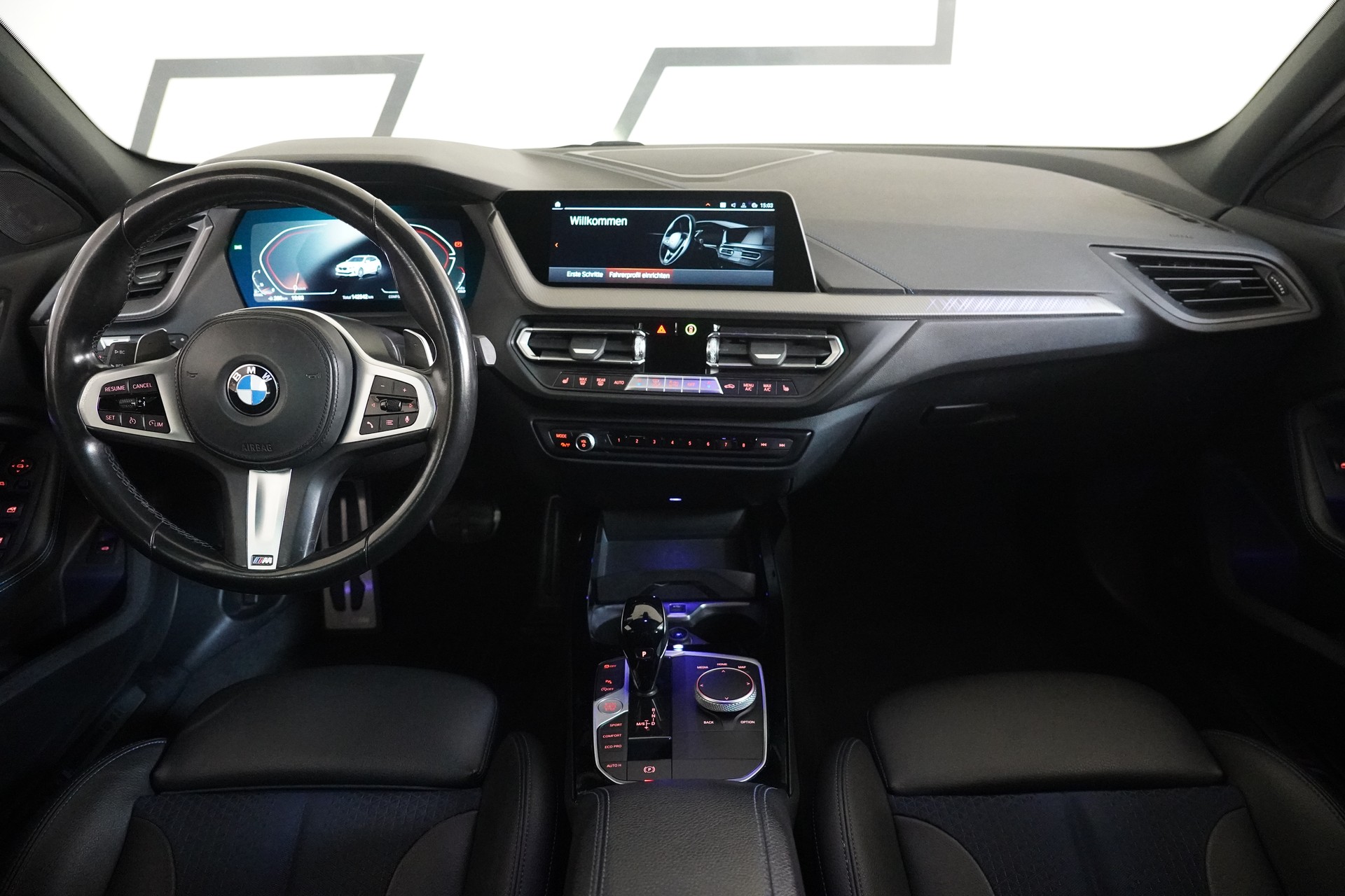 BMW 120d xDrive Steptronic M Sport-image-17