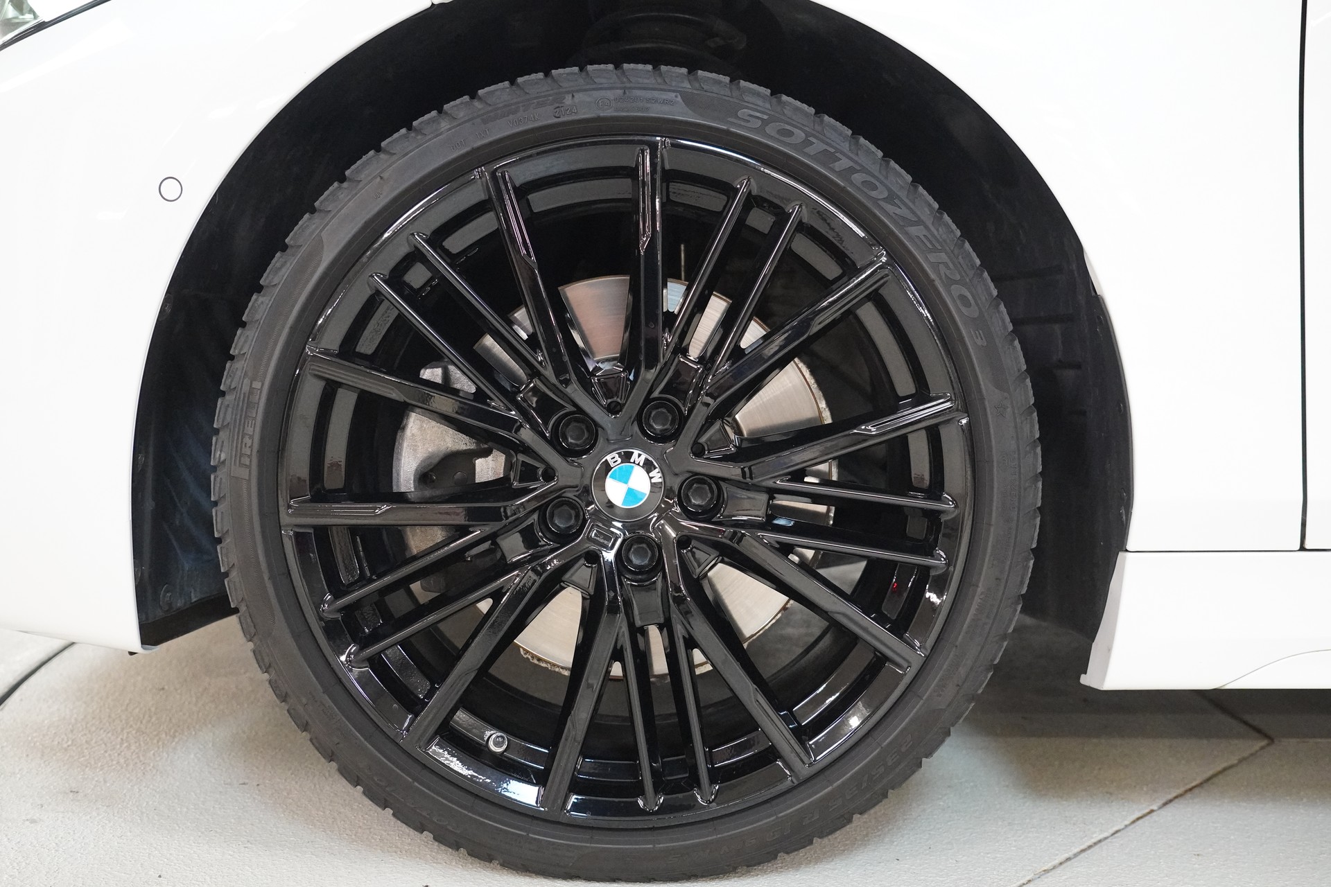 BMW 120d xDrive Steptronic M Sport-image-9