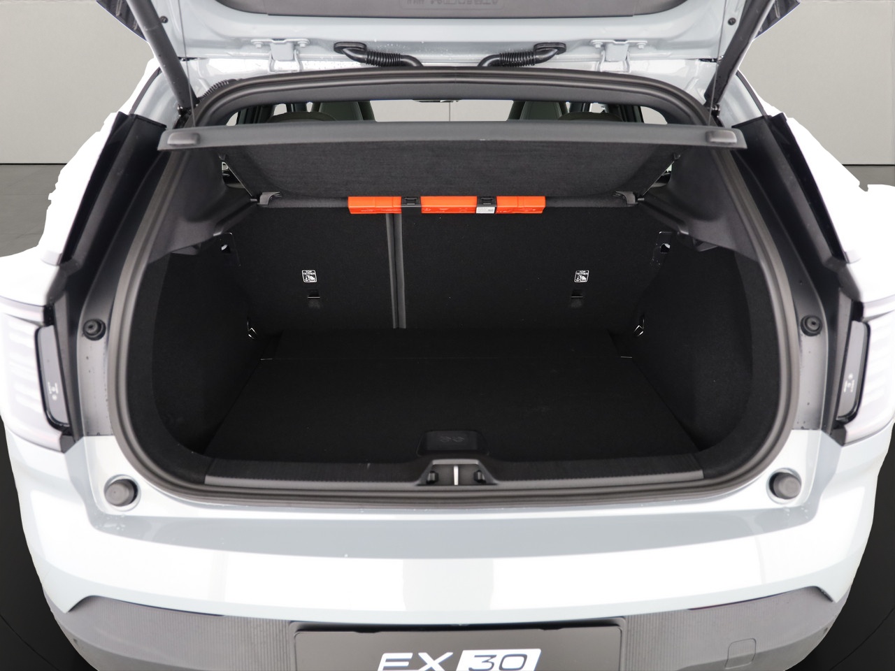 VOLVO EX30 CC E60 Twin Performance AWD-image-7