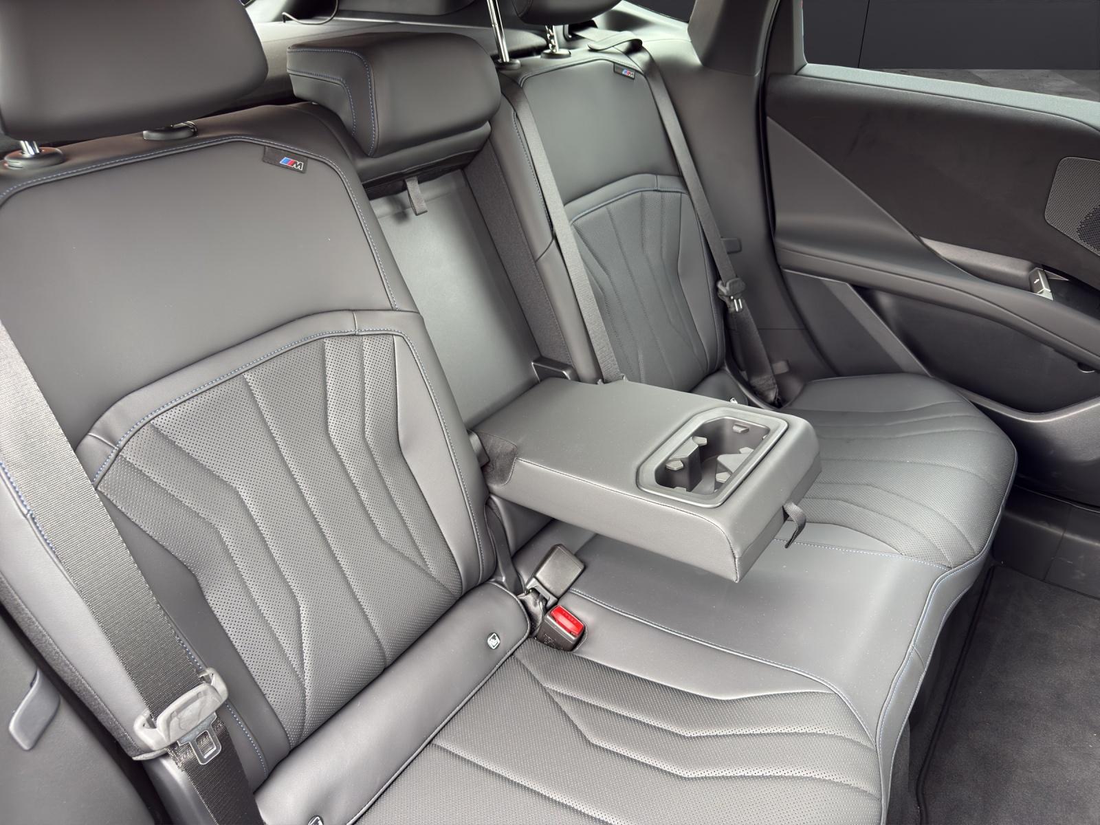 BMW iX3 xDrive50-image-10