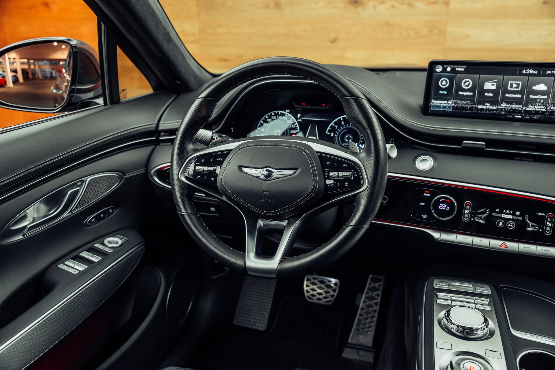 GENESIS GV70 2.5 TGDI Sport AT8 AWD-image-13