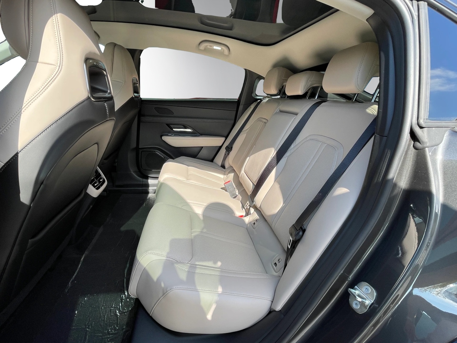 MAZDA 6e 258 69kWh Takumi-image-8