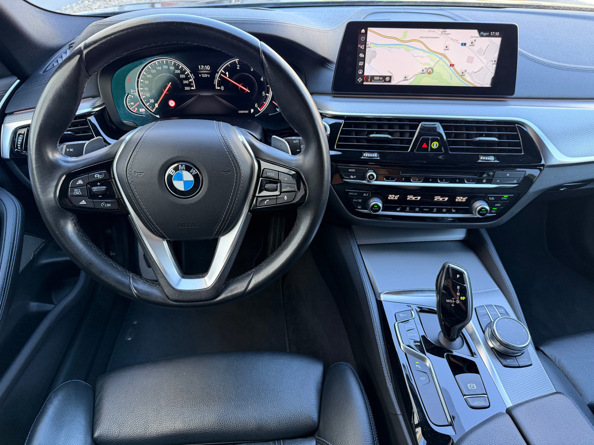 BMW 520d xDrive Touring Steptronic-image-19