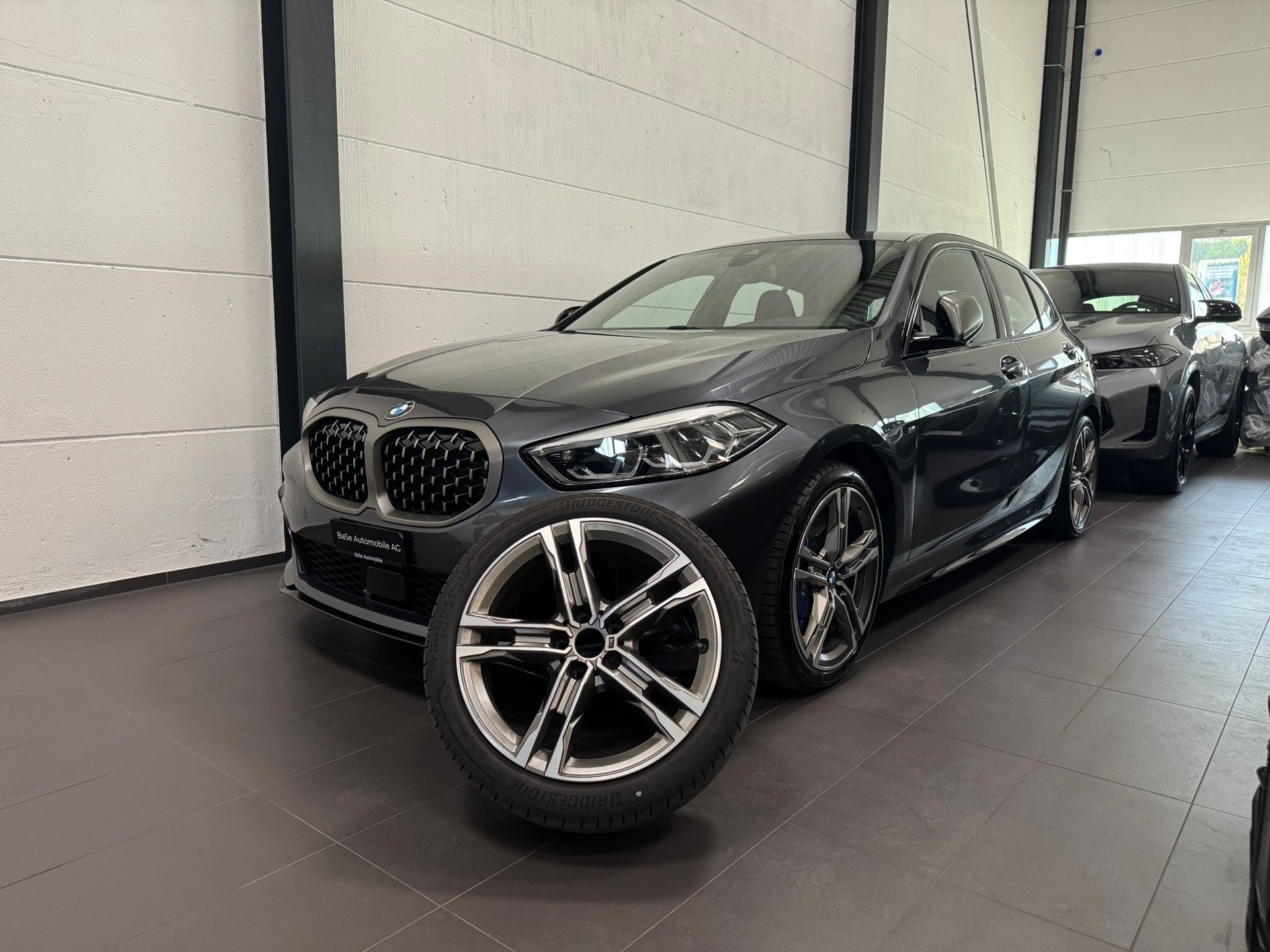 BMW M135i xDrive Steptronic-image-29