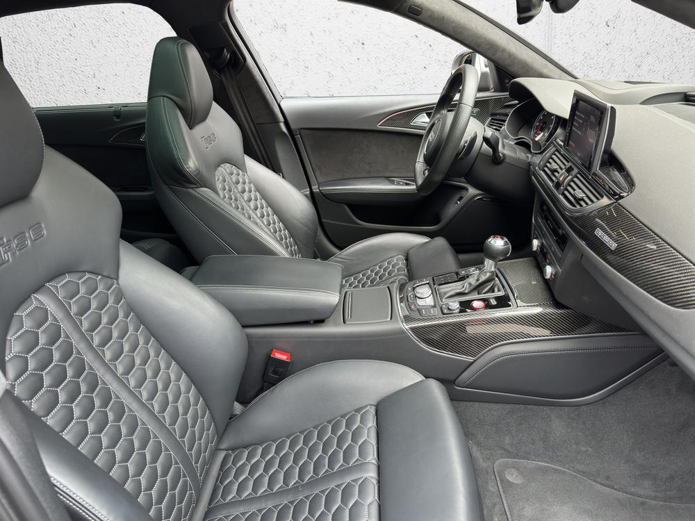 AUDI RS6 Avant 4.0 TFSI V8 performance quattro-image-13