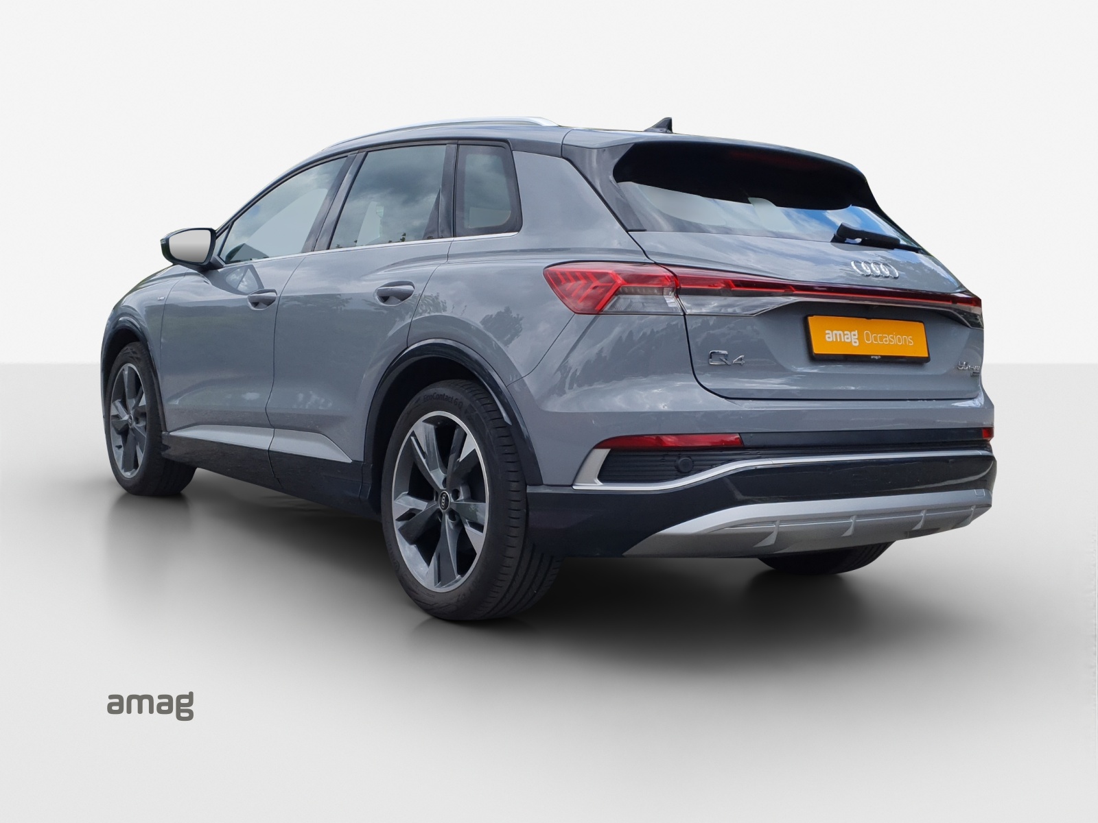 AUDI Q4 e-tron 50 quattro-showroom-element-2