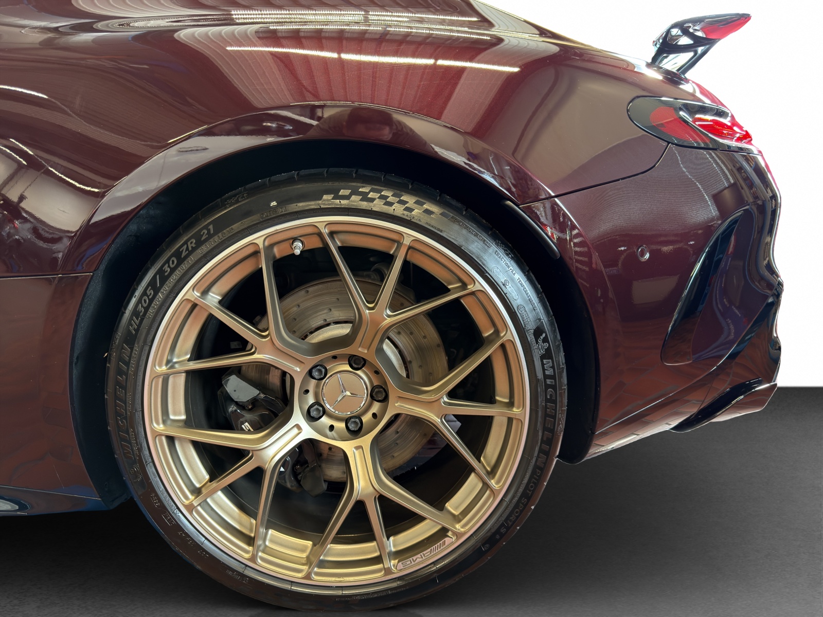 MERCEDES-BENZ AMG GT 63 4M+ Executive-image-22