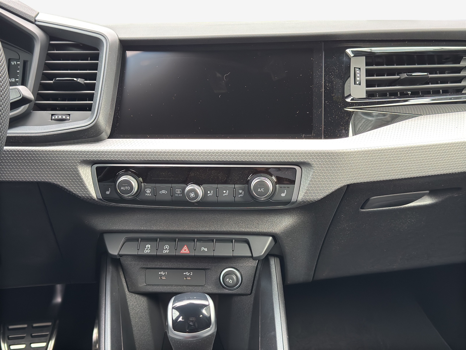 AUDI A1 Sportback 30 TFSI S Line Attraction S-tronic-image-10