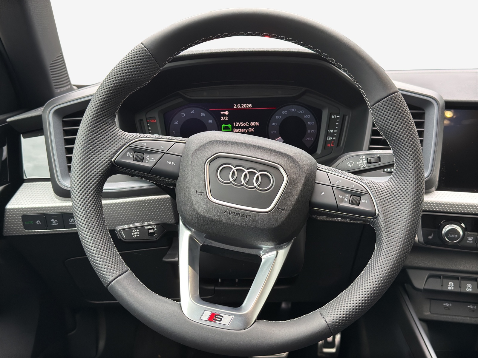 AUDI A1 Sportback 30 TFSI S Line Attraction S-tronic-image-9