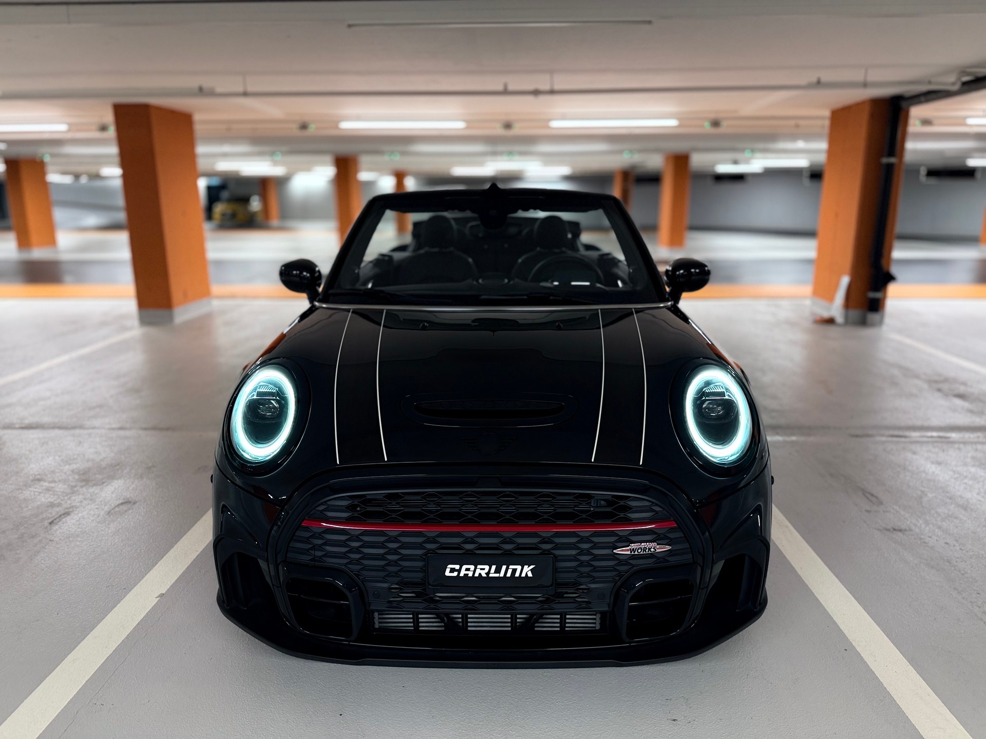 MINI Cooper John Cooper Works Cabriolet Steptronic-image-8