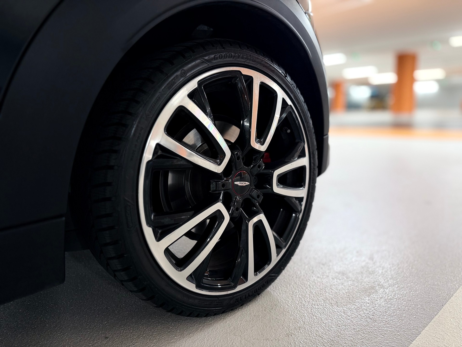 MINI Cooper John Cooper Works Cabriolet Steptronic-image-31