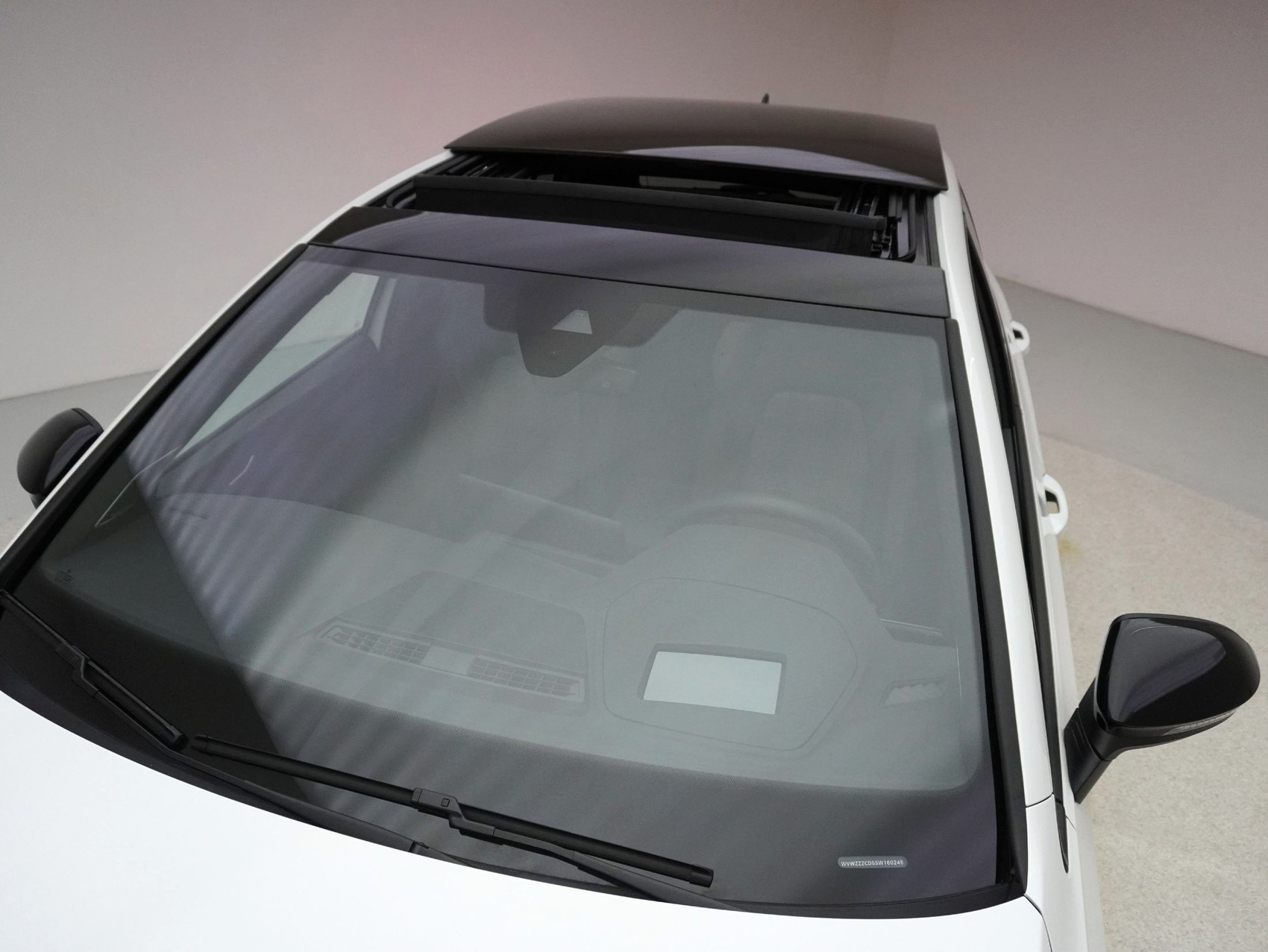 VW Golf 8.5 2.0 TSI DSG GTI Black Style (2025) ** Harman/Kardon / Head-Up / Panoramadach **-image-6