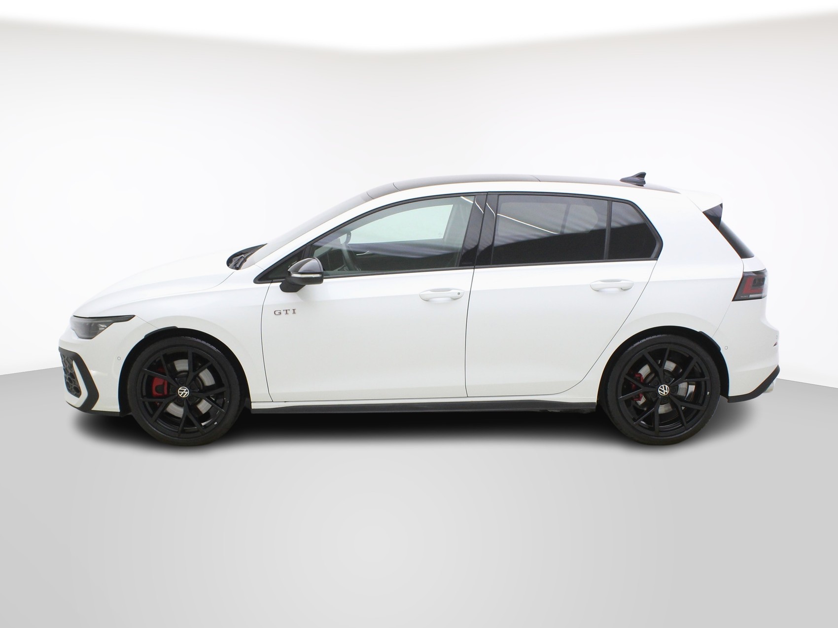VW Golf 8.5 2.0 TSI DSG GTI Black Style (2025) ** Harman/Kardon / Head-Up / Panoramadach **-image-2