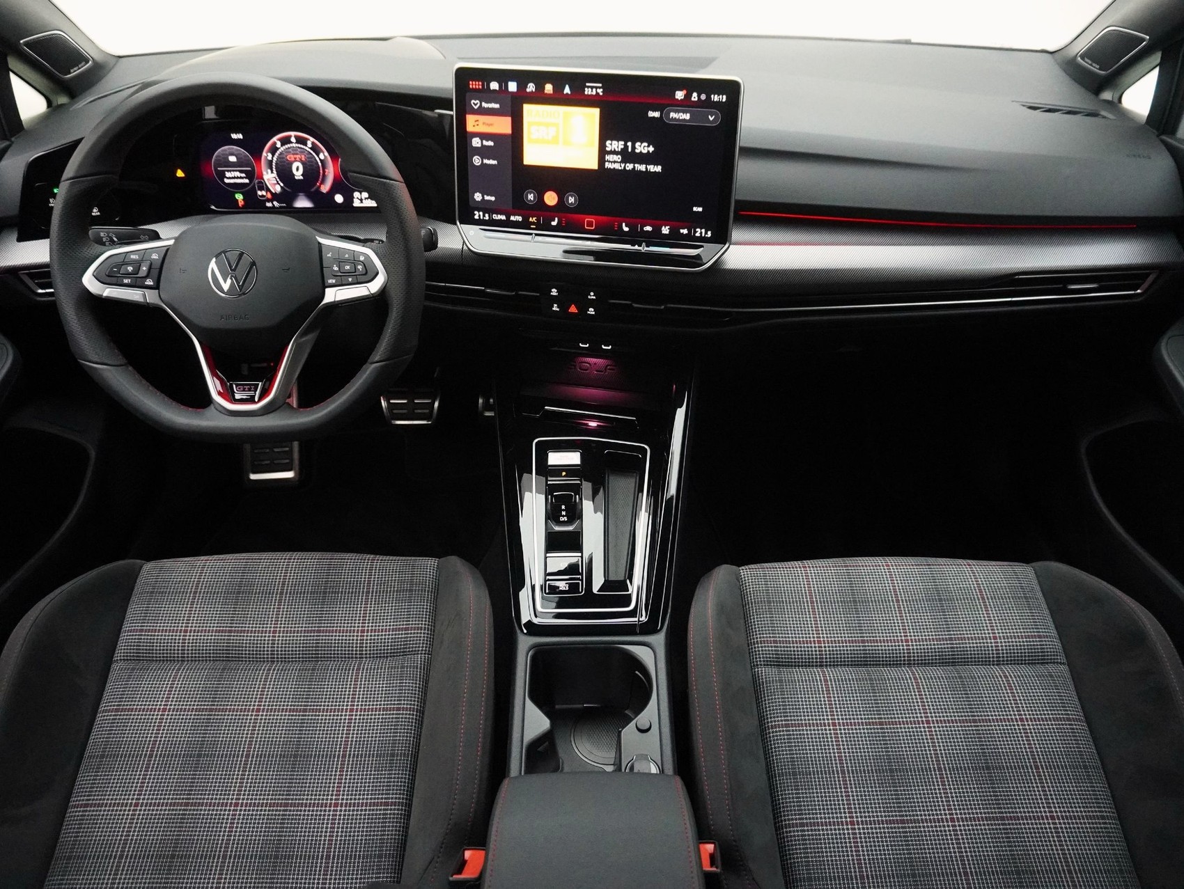 VW Golf 8.5 2.0 TSI DSG GTI Black Style (2025) ** Harman/Kardon / Head-Up / Panoramadach **-image-13