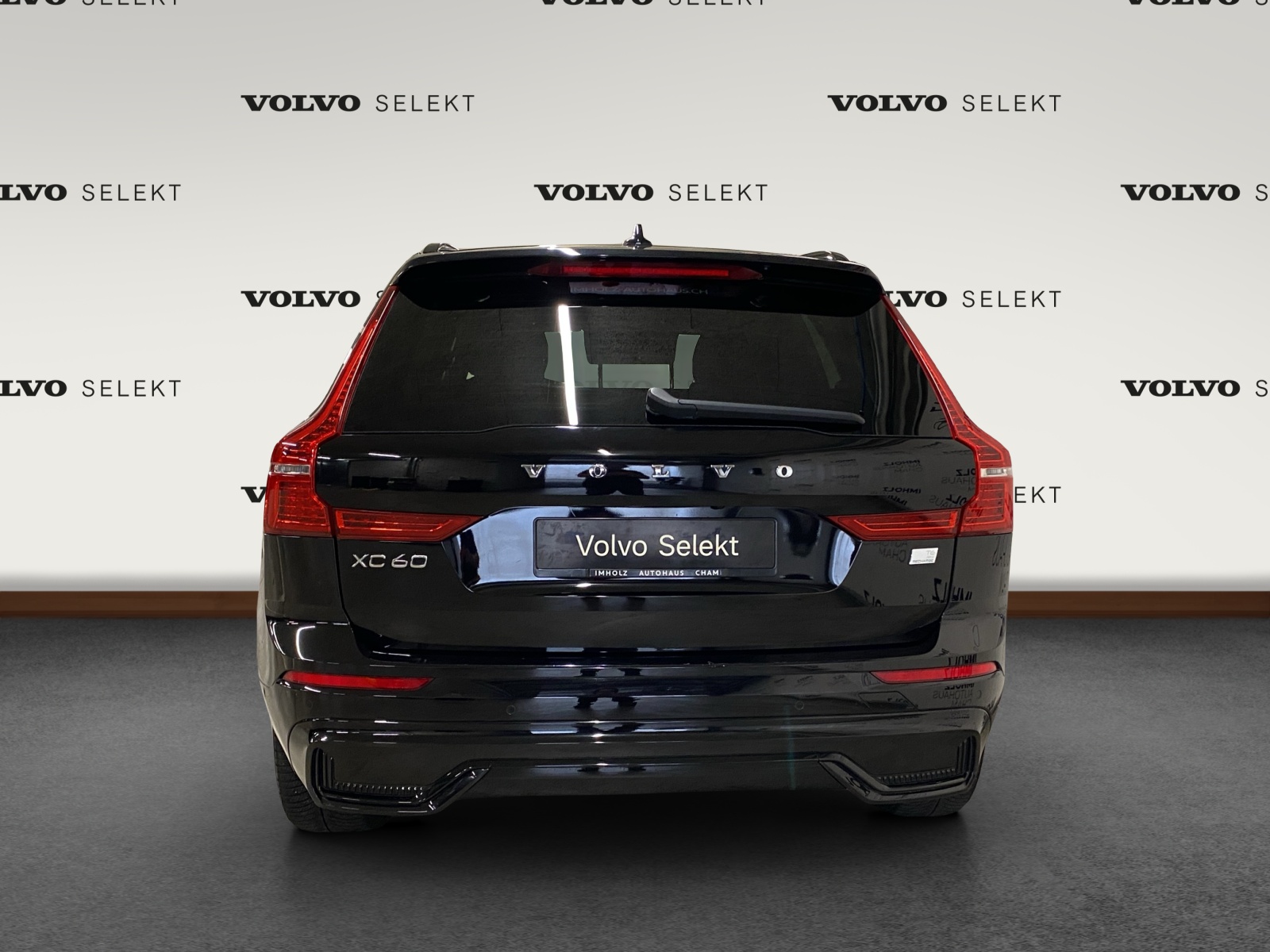 VOLVO XC60 2.0 T6 TE R-Design eAWD-image-3
