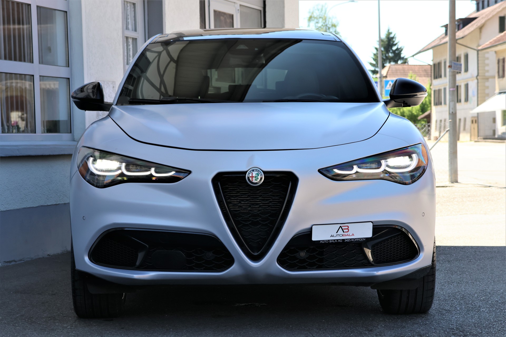 ALFA ROMEO Stelvio 2.0 Competizione Pack Sky Q4 AT8 (CH)-image-1