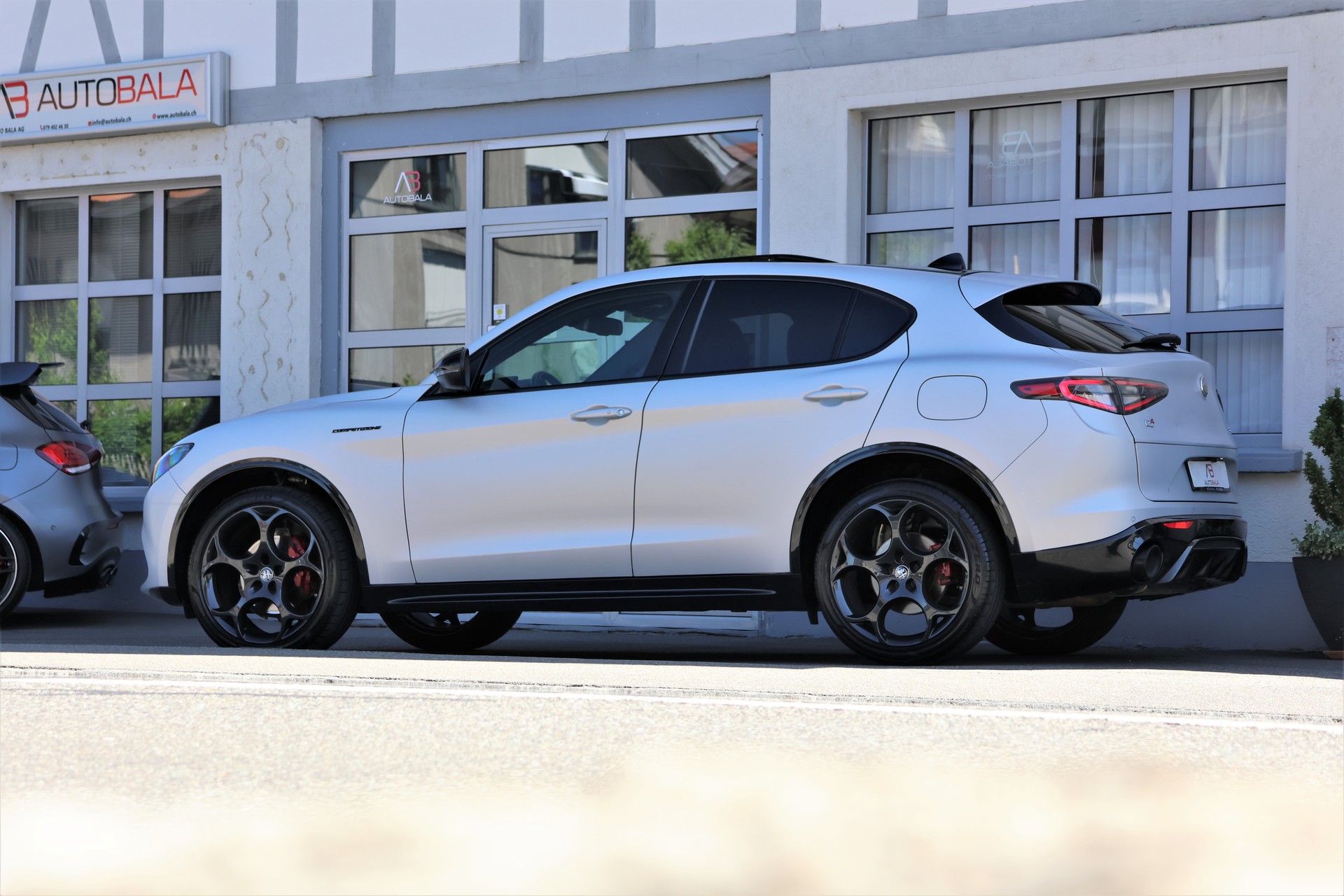 ALFA ROMEO Stelvio 2.0 Competizione Pack Sky Q4 AT8 (CH)-image-3