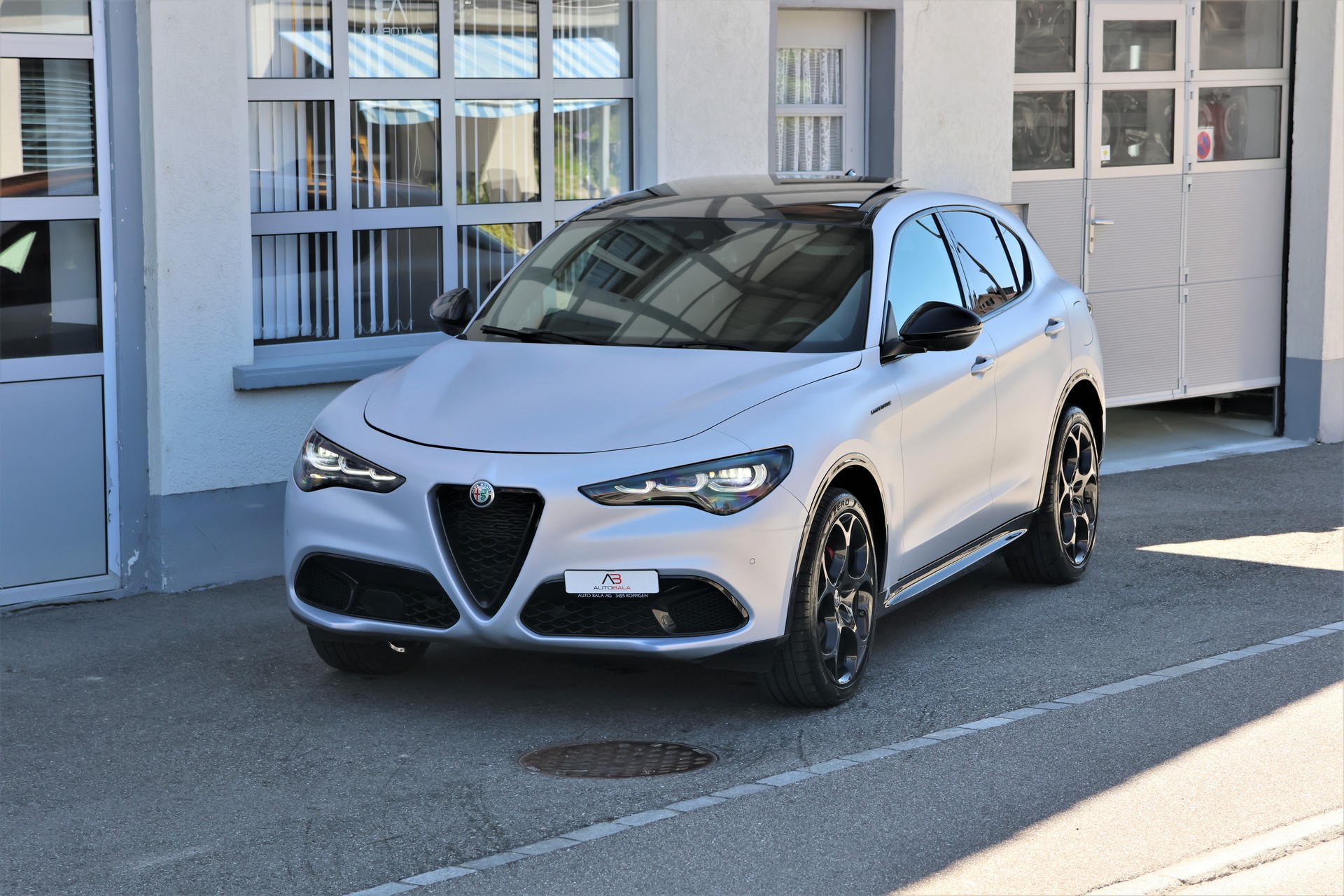ALFA ROMEO Stelvio 2.0 Competizione Pack Sky Q4 AT8 (CH)-image-0