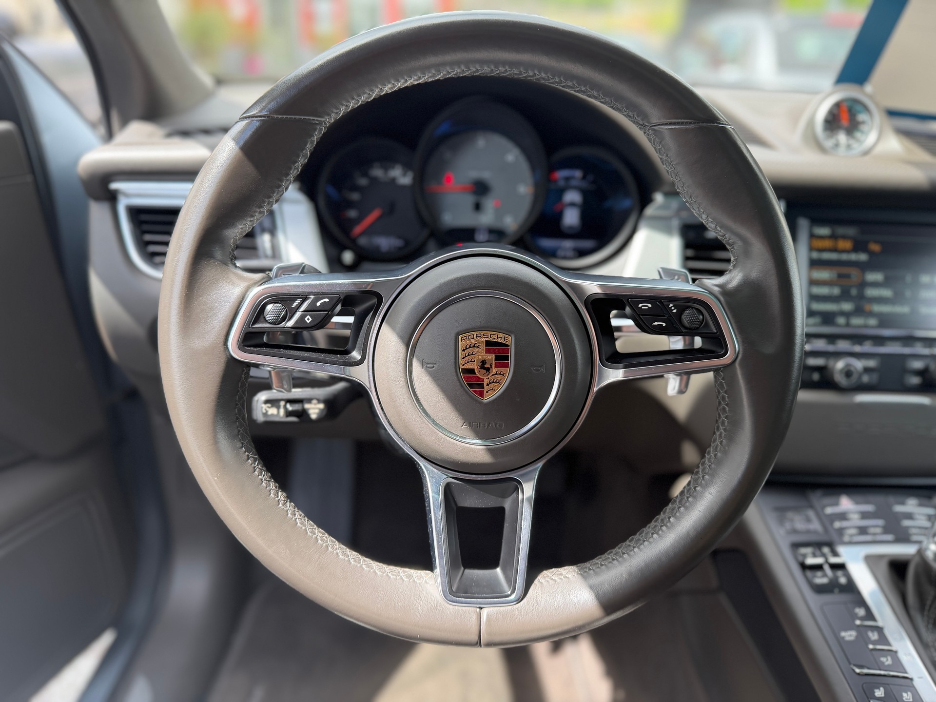 PORSCHE Macan S Diesel PDK-image-14