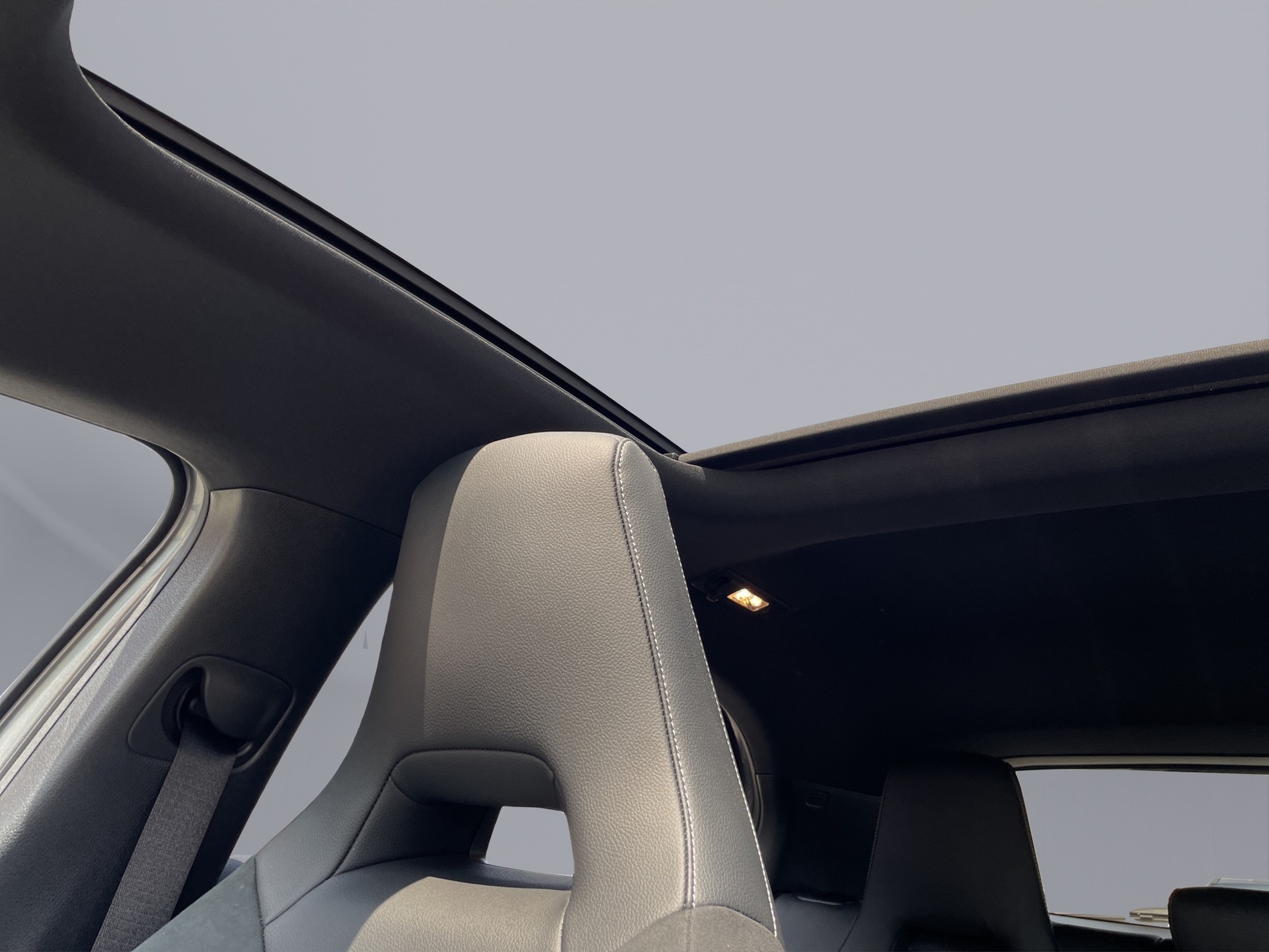 MERCEDES-BENZ A 250 AMG Line 4m-image-19
